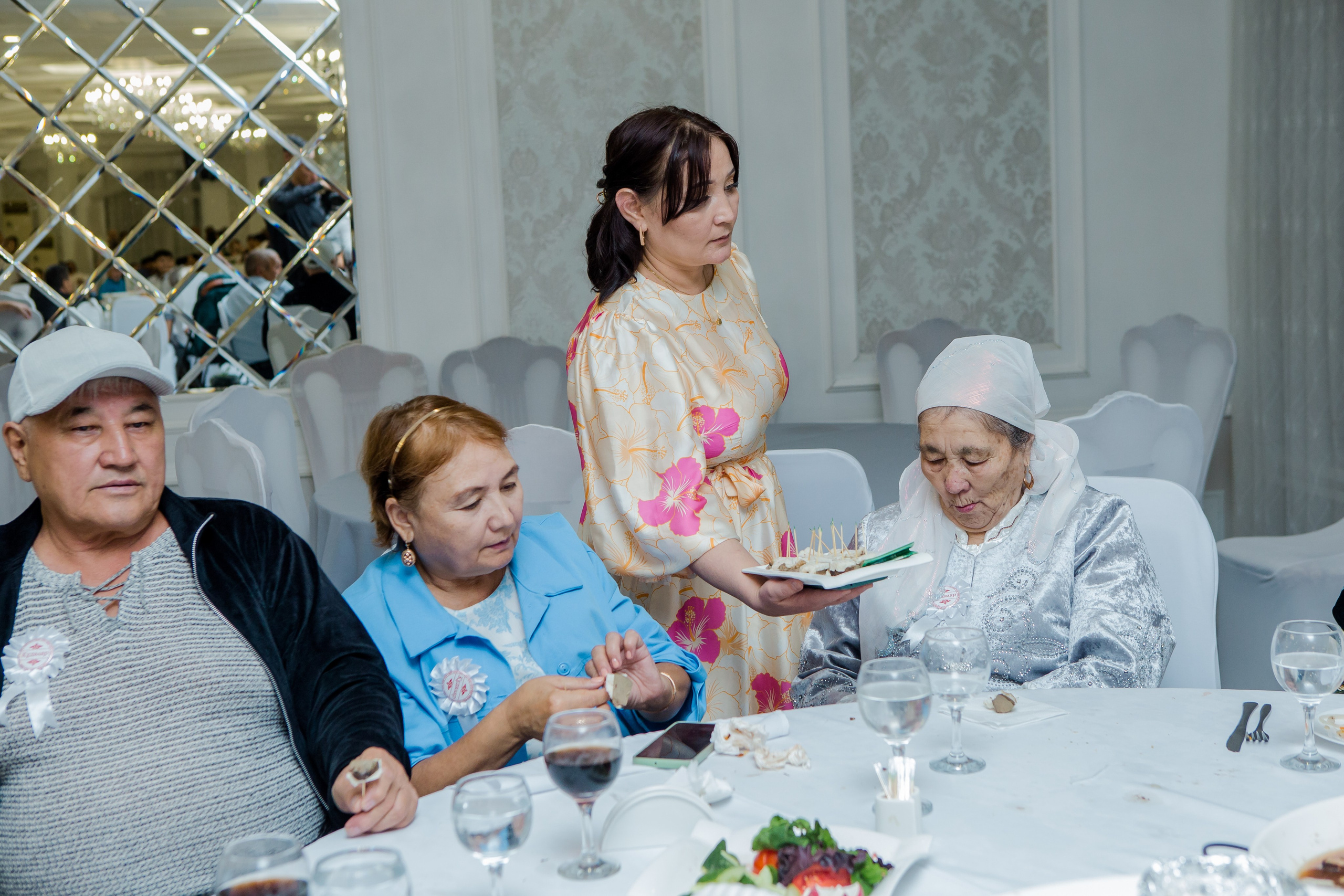 QYZ UZATU ZHADYRA. Свадебный и репортажный фотограф в Астане T.Yertay «Nomad media»