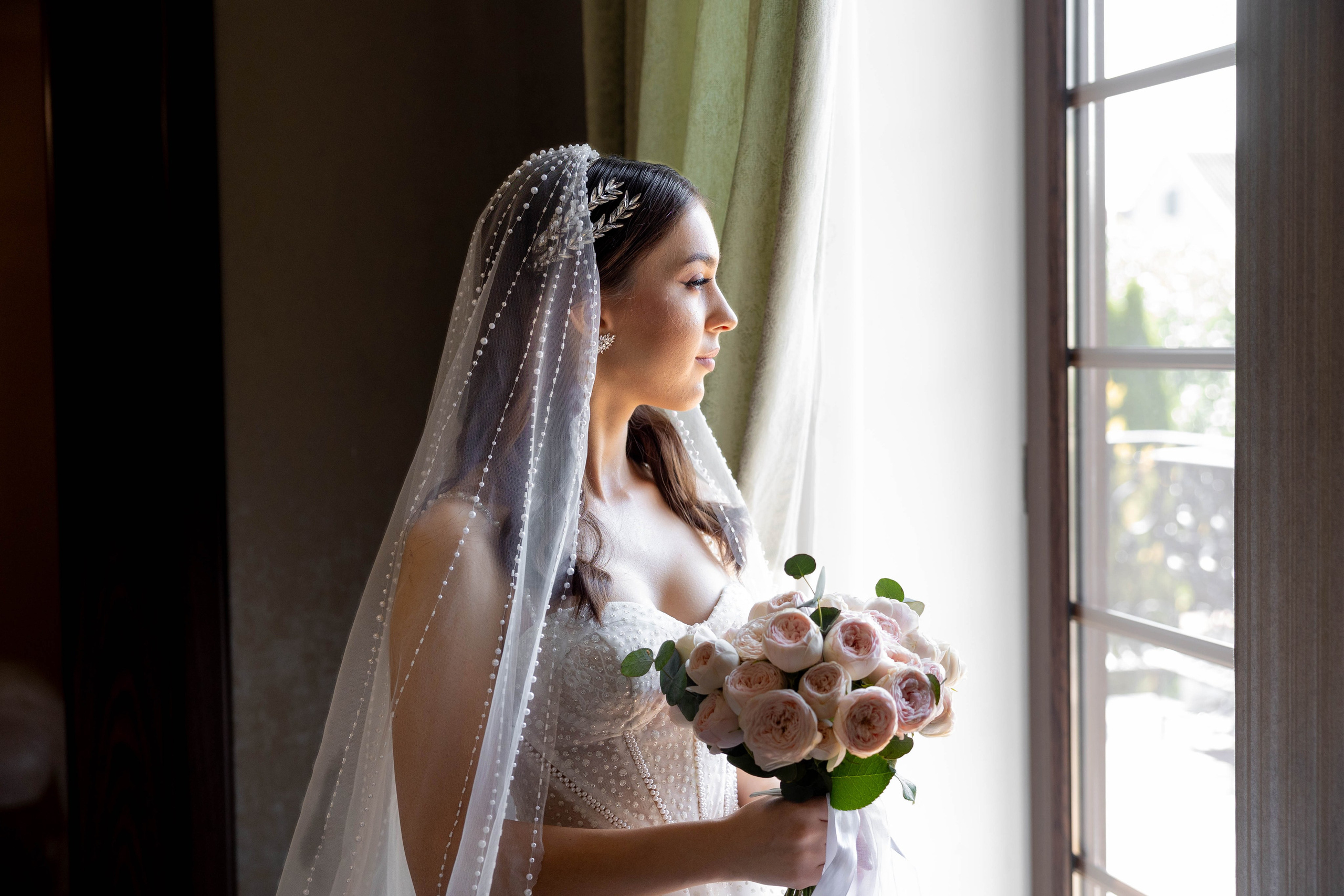 Милана и. Видеосьемка, фотосьемка свадеб, юбилеев, утренников в Краснодарском кр