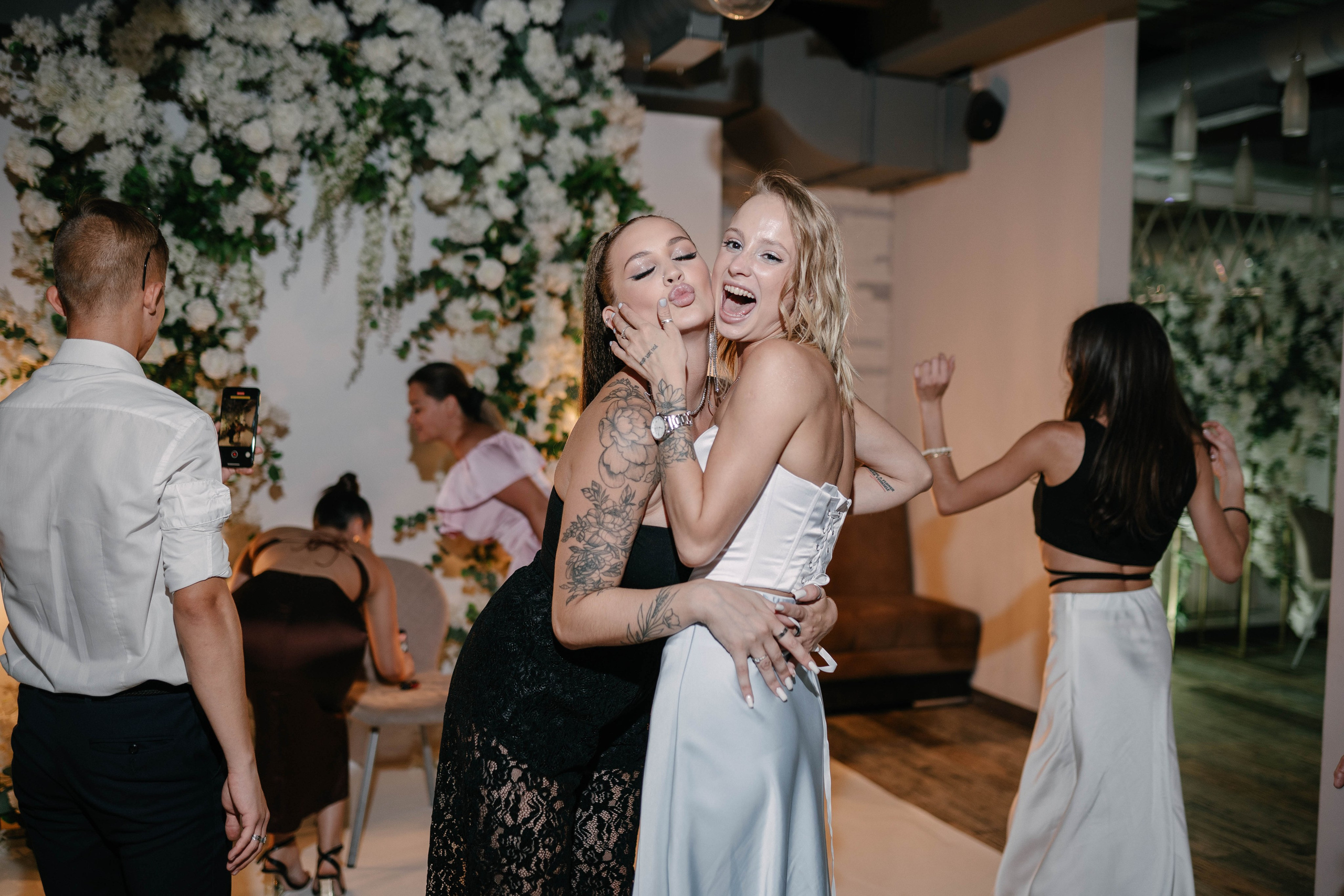 Нанфу и Александра. Первая встреча, лавстори, церемония и банкет. Фотограф Чита. Индивидуальные портреты, LoveStory, свадьбы