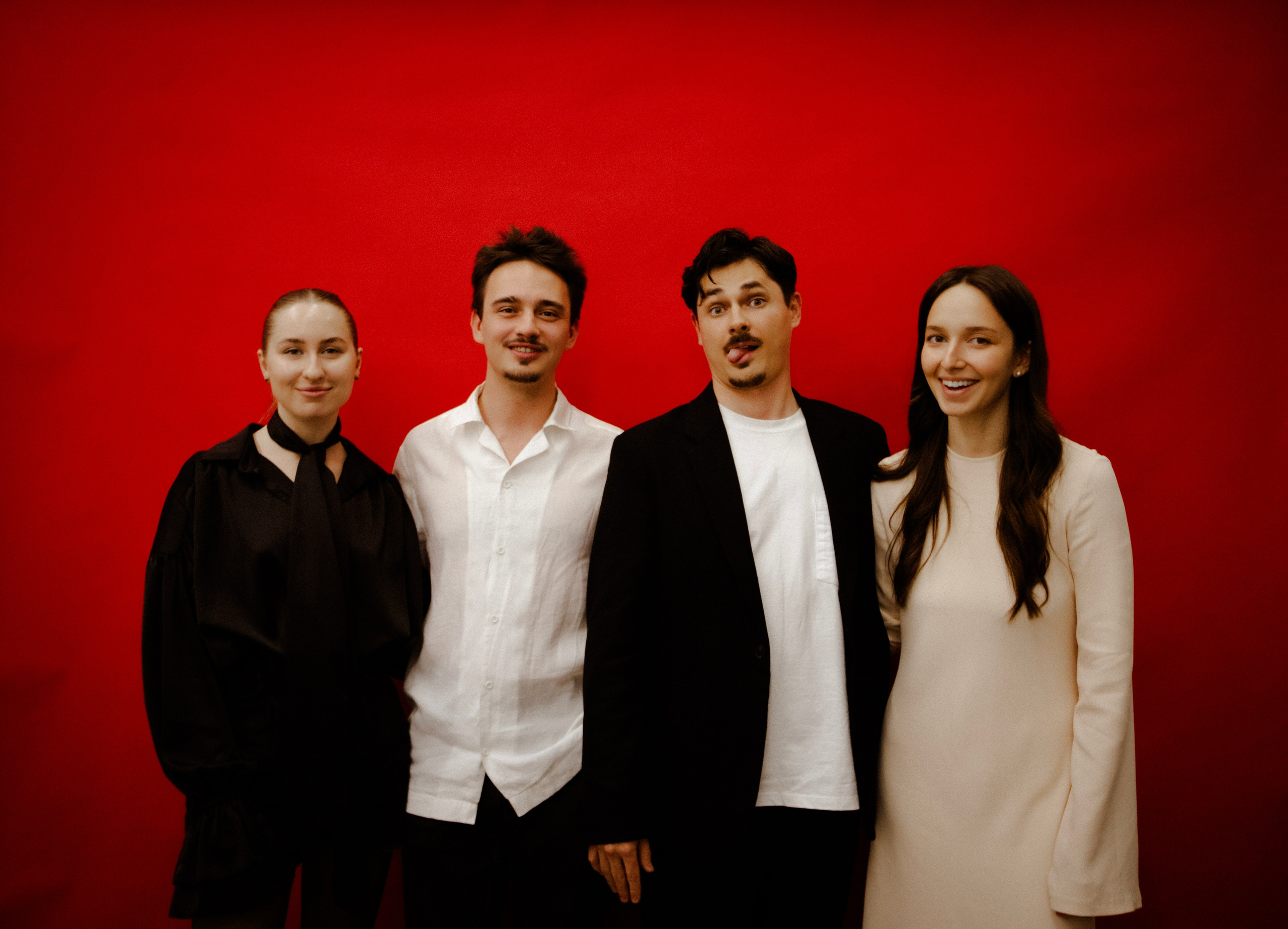 Премьера фильма «Как перестать сомневаться». Главная