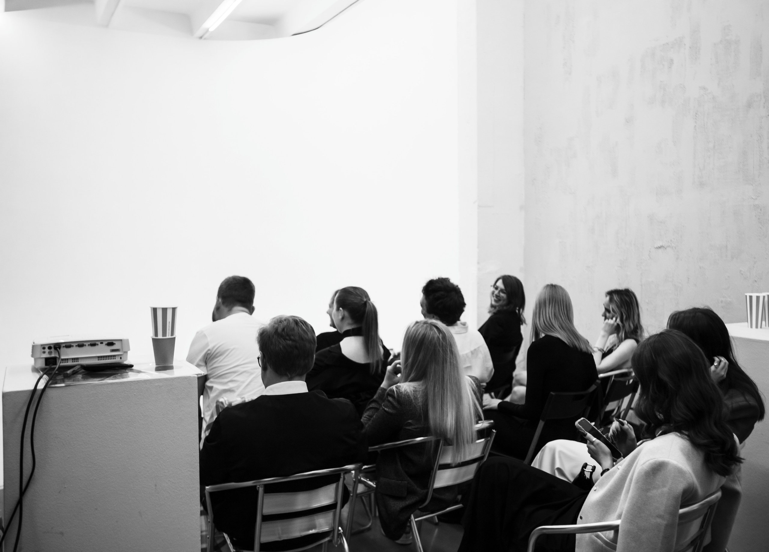 Премьера фильма «Как перестать сомневаться». Главная