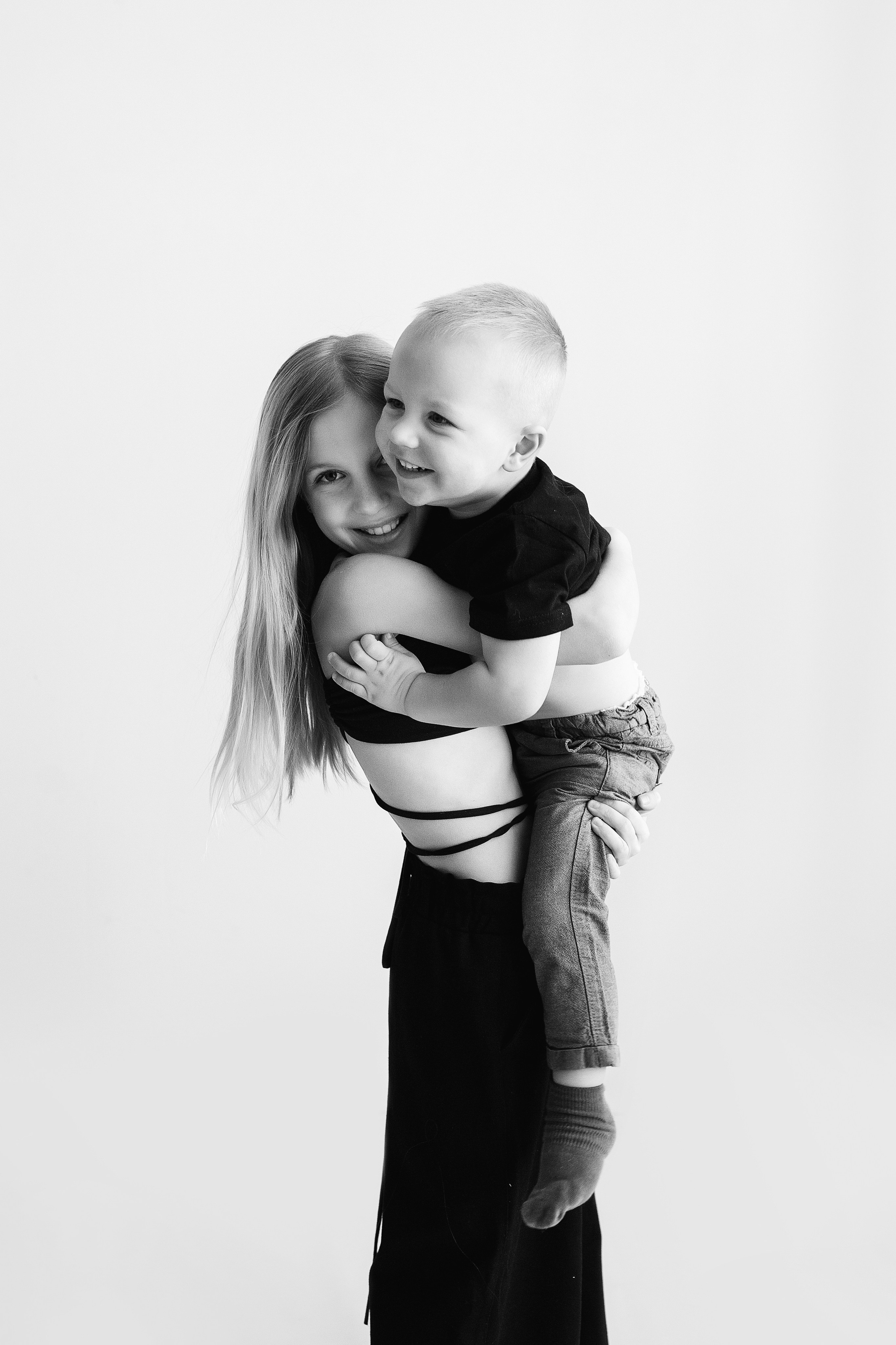 ЧБ серия. Фотограф новорожденных Оксана Полевская