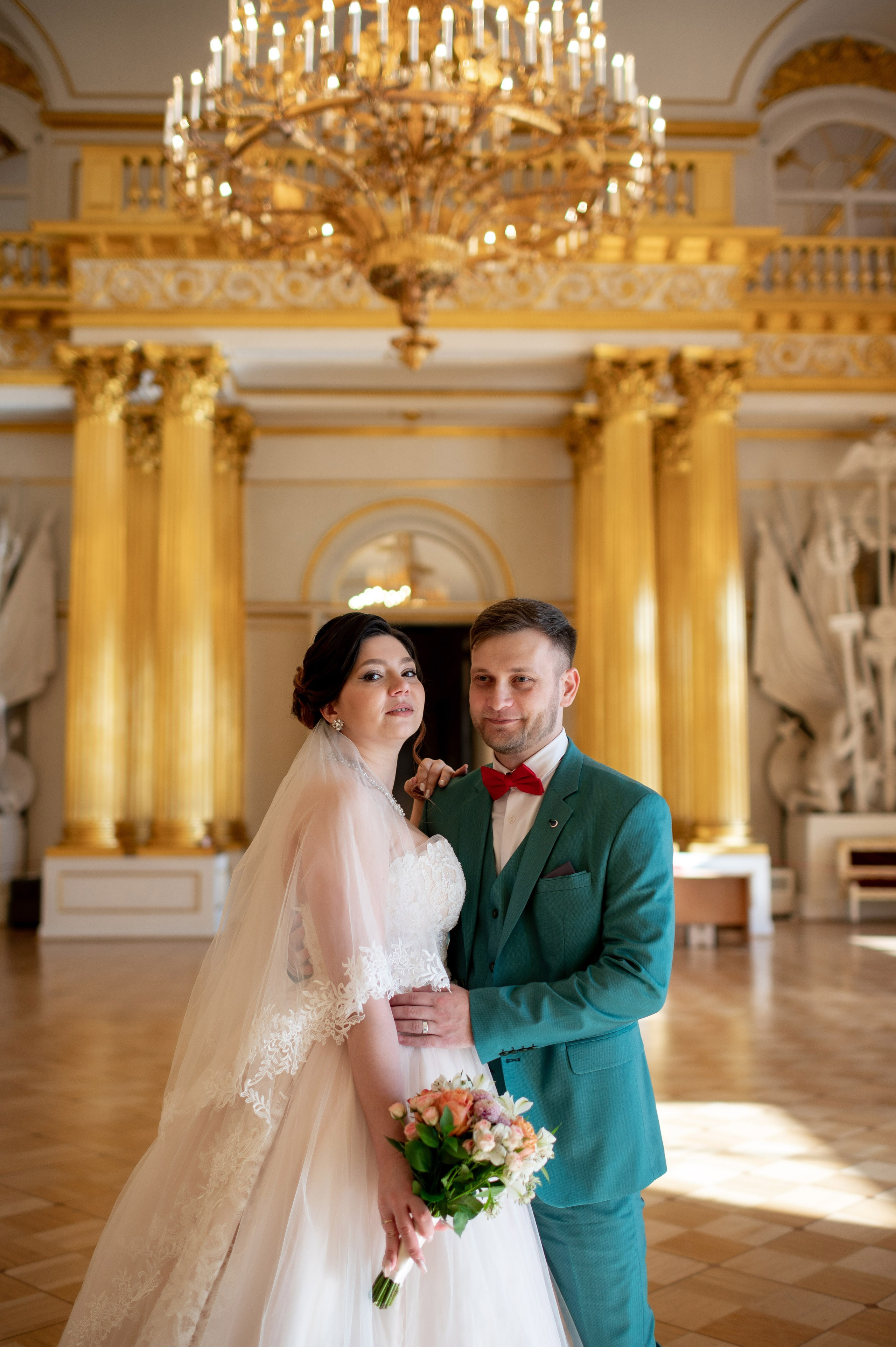 Самая красивая свадебная фотосессия в Эрмитаже. Лучшие свадебные фотографии в Эрмитажа. Портретный, семейный и свадебный фотограф в Санкт-Петербурге и в Пушкине Ширяев Денис