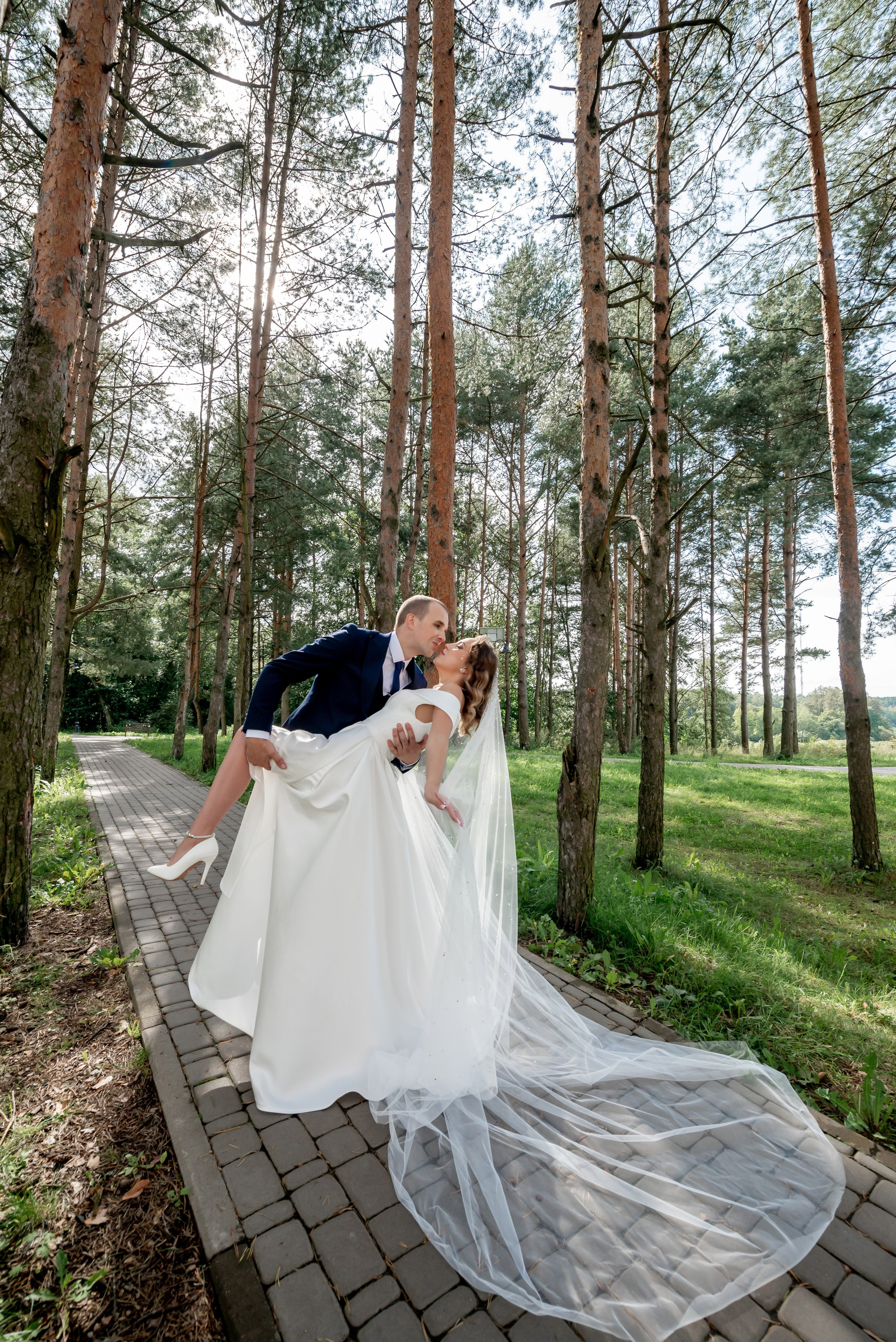 Людмила и Михаил (свадебная прогулка и регистрация в г. Кингисеппе). Портретный, семейный и свадебный фотограф в Санкт-Петербурге и в Пушкине Ширяев Денис