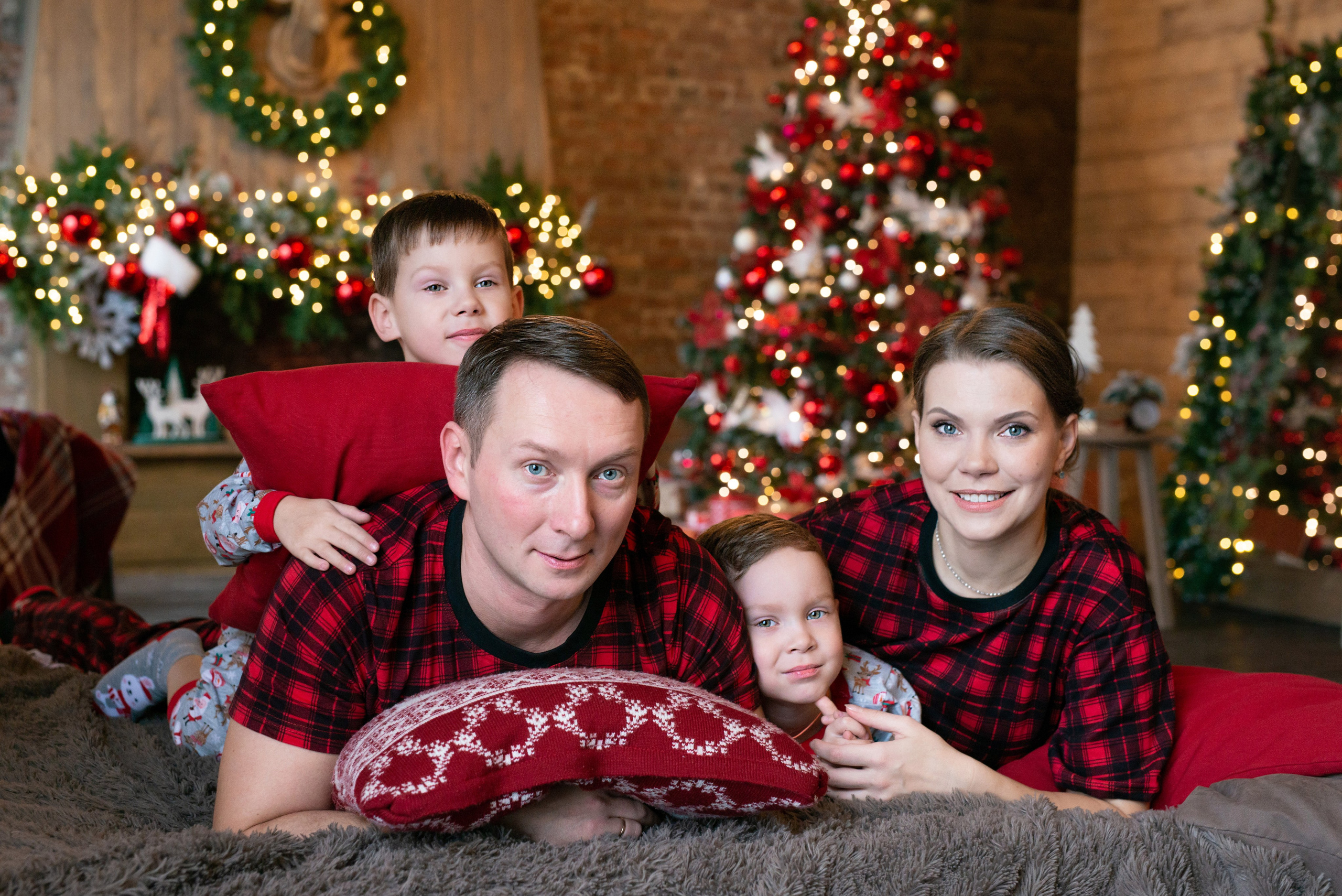 Новогодняя классика. Портретный, семейный и свадебный фотограф в Санкт-Петербурге и в Пушкине Ширяев Денис