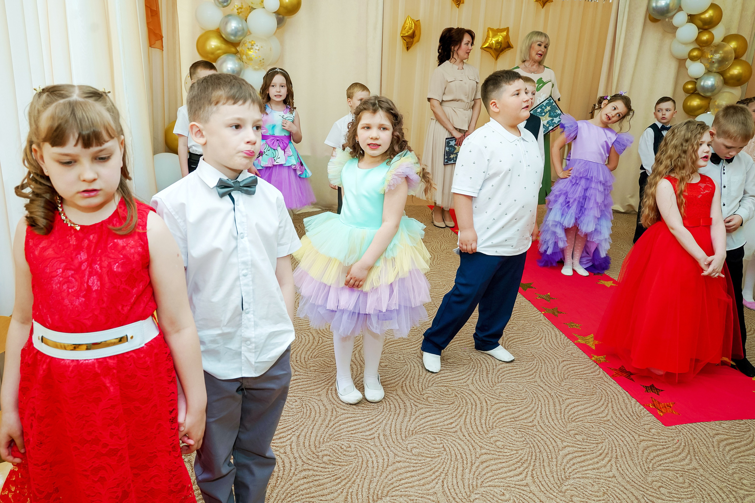 Фотосъемка видеосъёмка фотограф видеооператор новогодних утренников  в. Фотограф, видеооператор Нина Коршунова