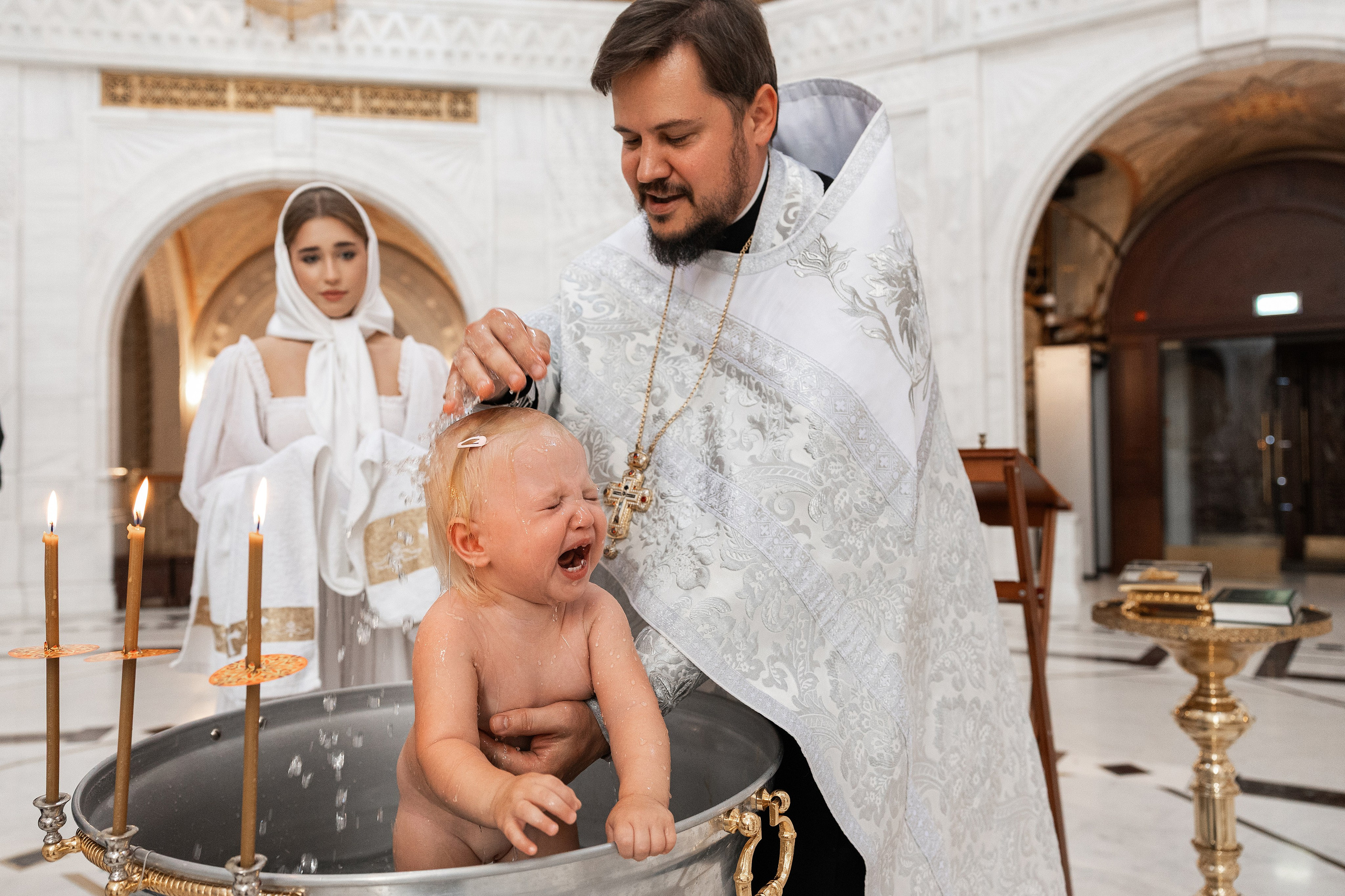 Крещение Аделины. Фотограф Крещение, Выписка москва