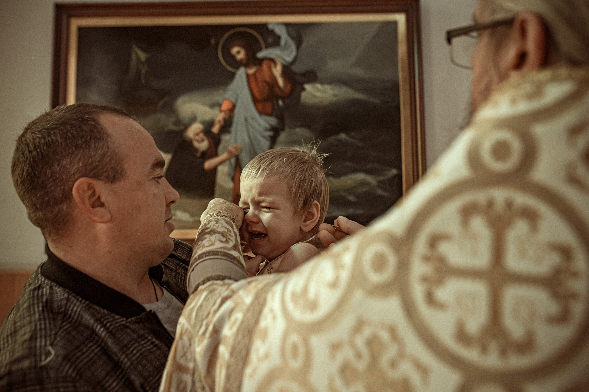 Таинство Крещения Егора. Храм п.Ахтырского. Детский семейный фотограф в Абинске