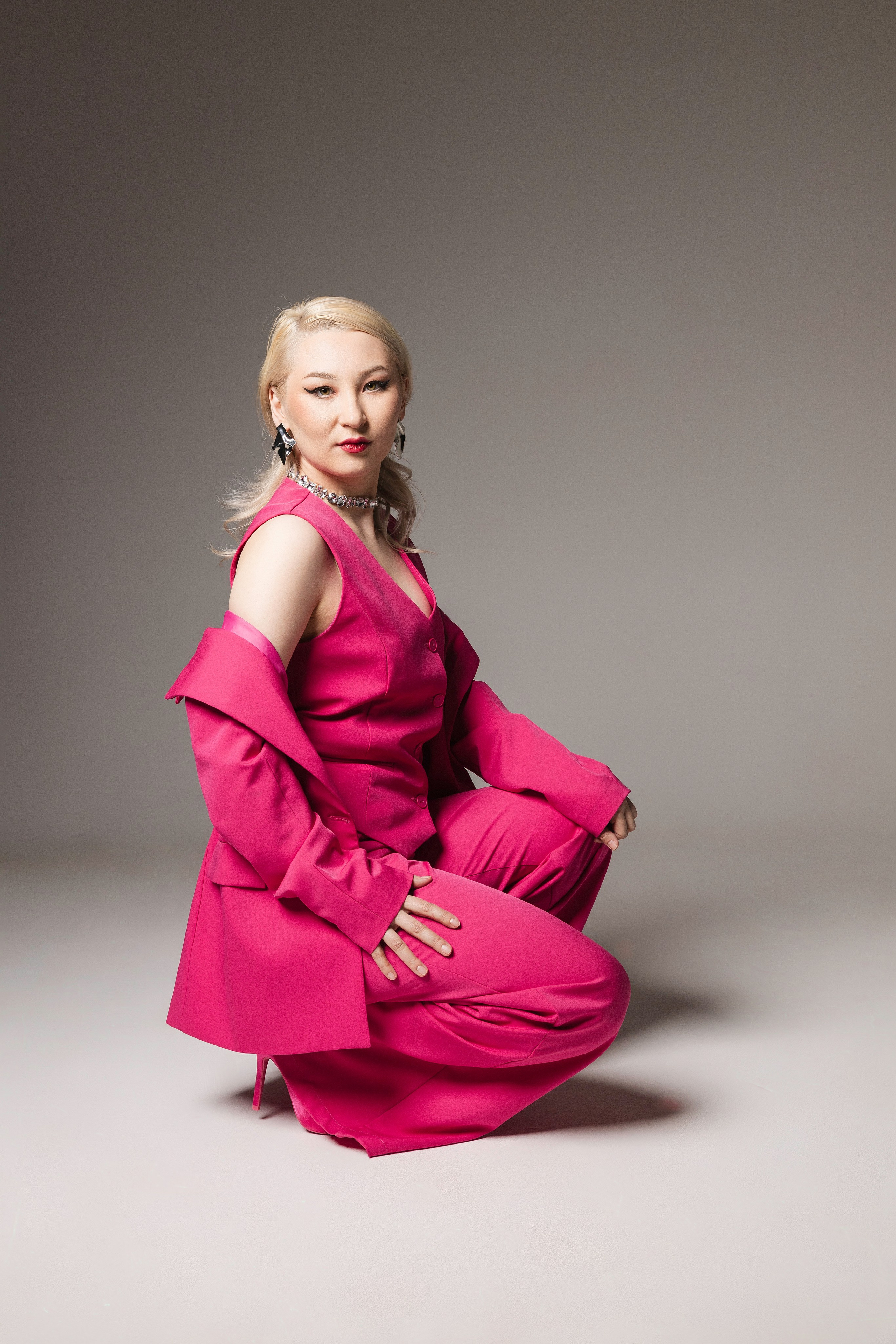 Кавер группа на электрозаводе. Анастасия, Фотограф женского портрета и беременности в стиле vogue