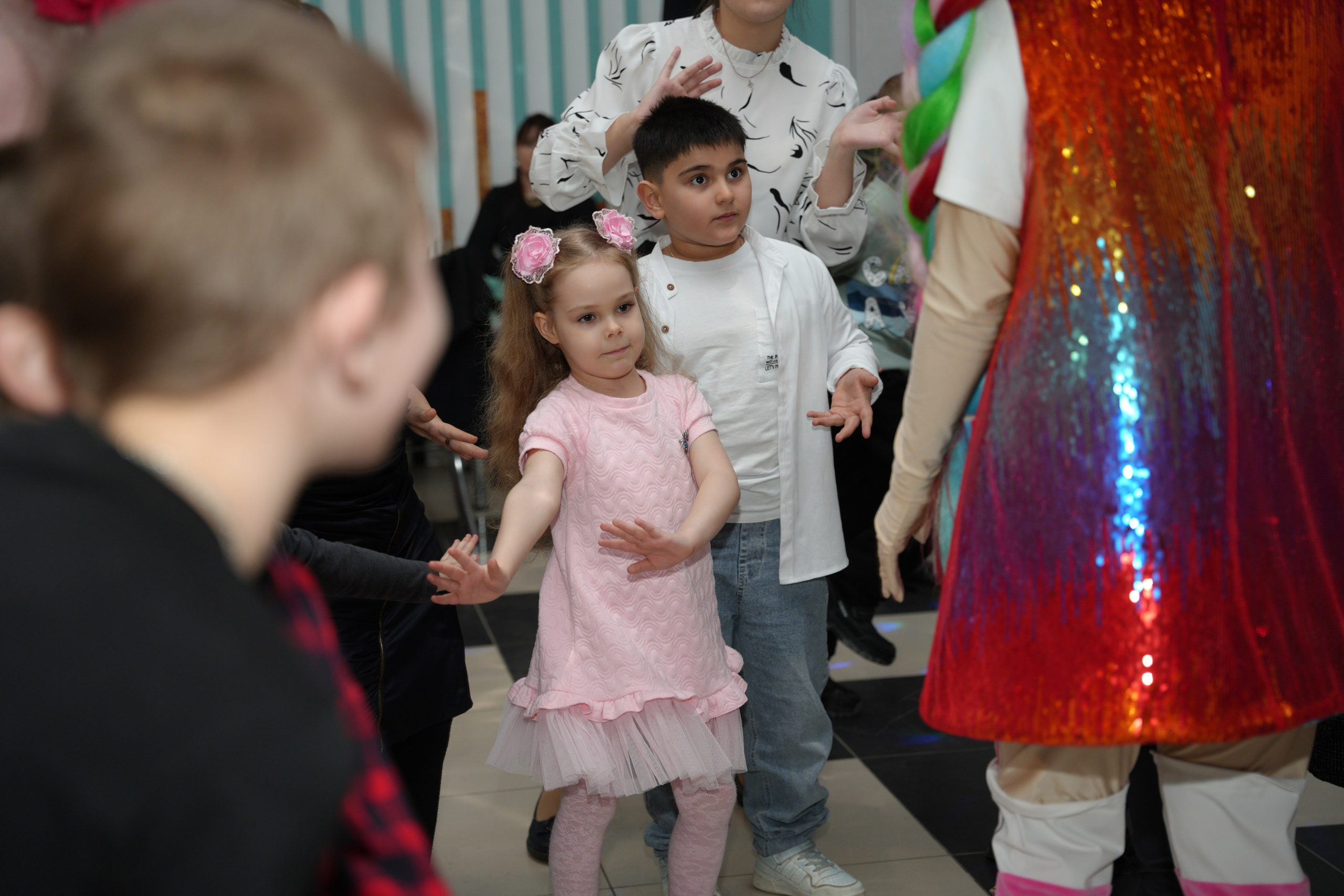 Социально —благотворительная акция «Ты в этом мире не один», посвященная Международному дню инвалидов. ВЫПУСКНЫЕ АЛЬБОМЫ, Школьный фотограф, семейный и свадебный в Саратове и области Ольга Плаксина