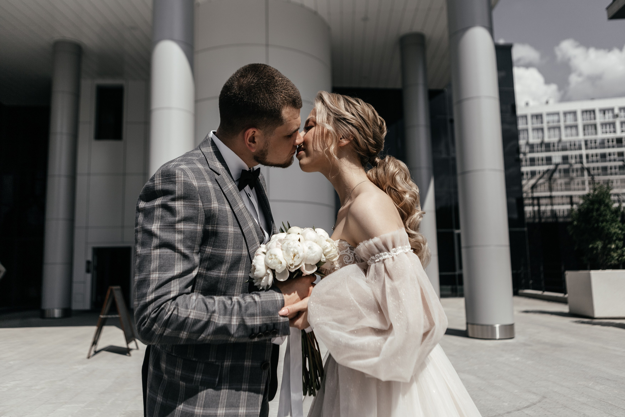 Свадебный фотограф Уфа — Руслан ГабдлисламовЖивые эмоции, красивые кадры, воспоминания на всю жизнь.Работаю по всей Республике Башкортоста. Свадебный фотограф Уфа Руслан Габдлисламов