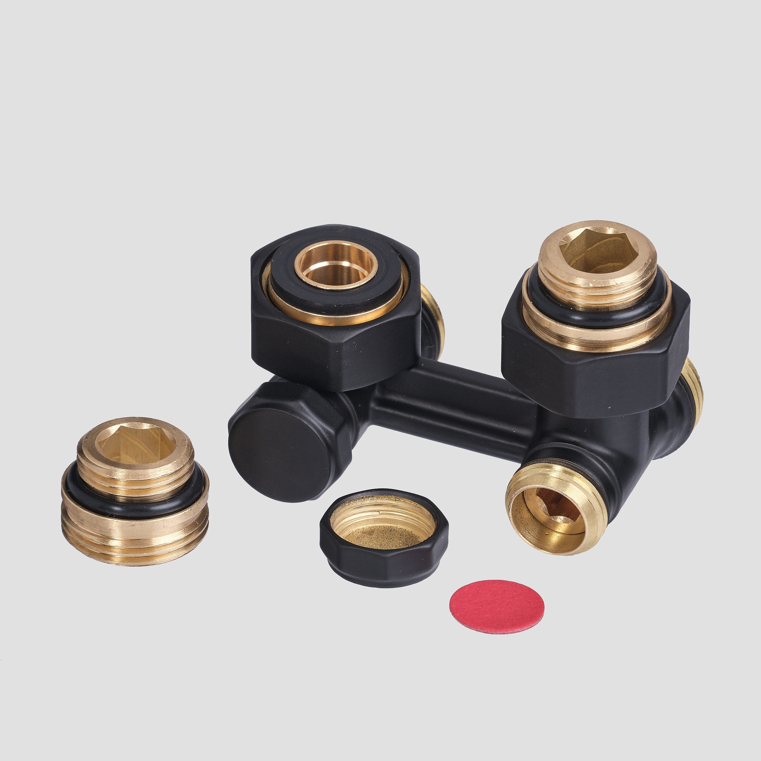 Предметные фотографии регуляторов и нагревателей для отопительных приборов