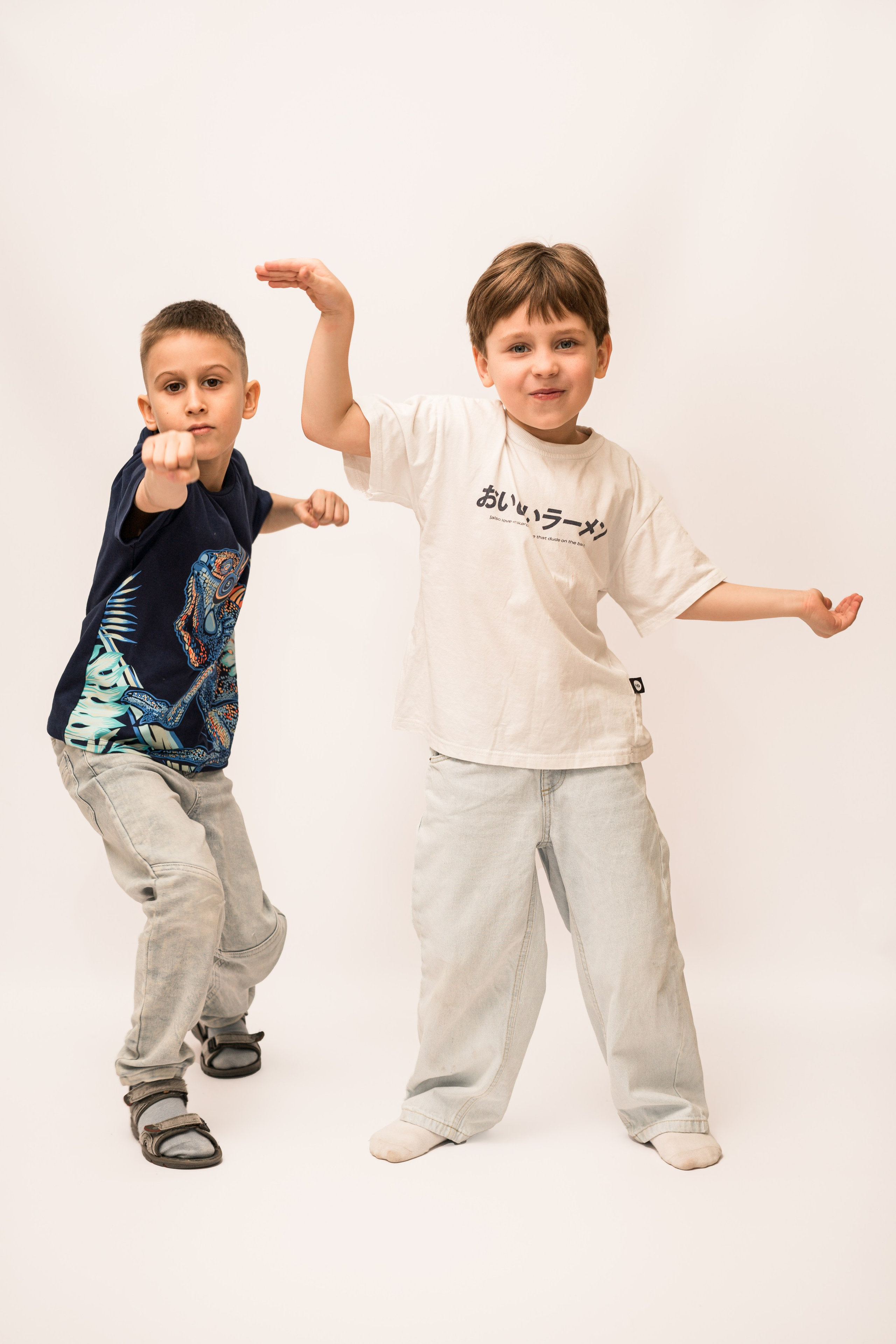 Детский сад, портреты белый фон. Фотограф Шунова Саша