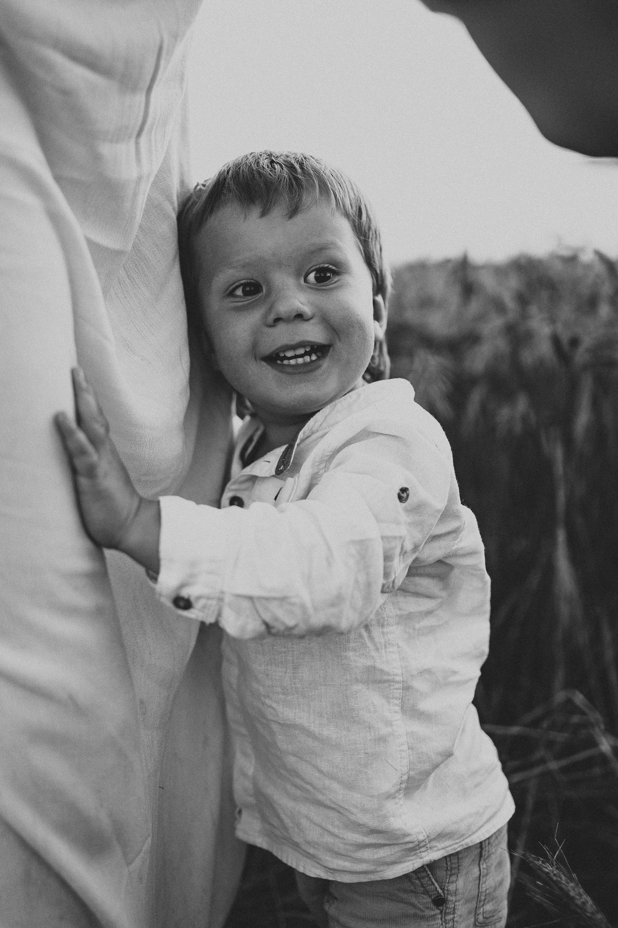 Семейная фотосессия в поле, пшеница. Фотограф и видеограф в Санкт-Петербурге Полина Янушко. Съёмка родов