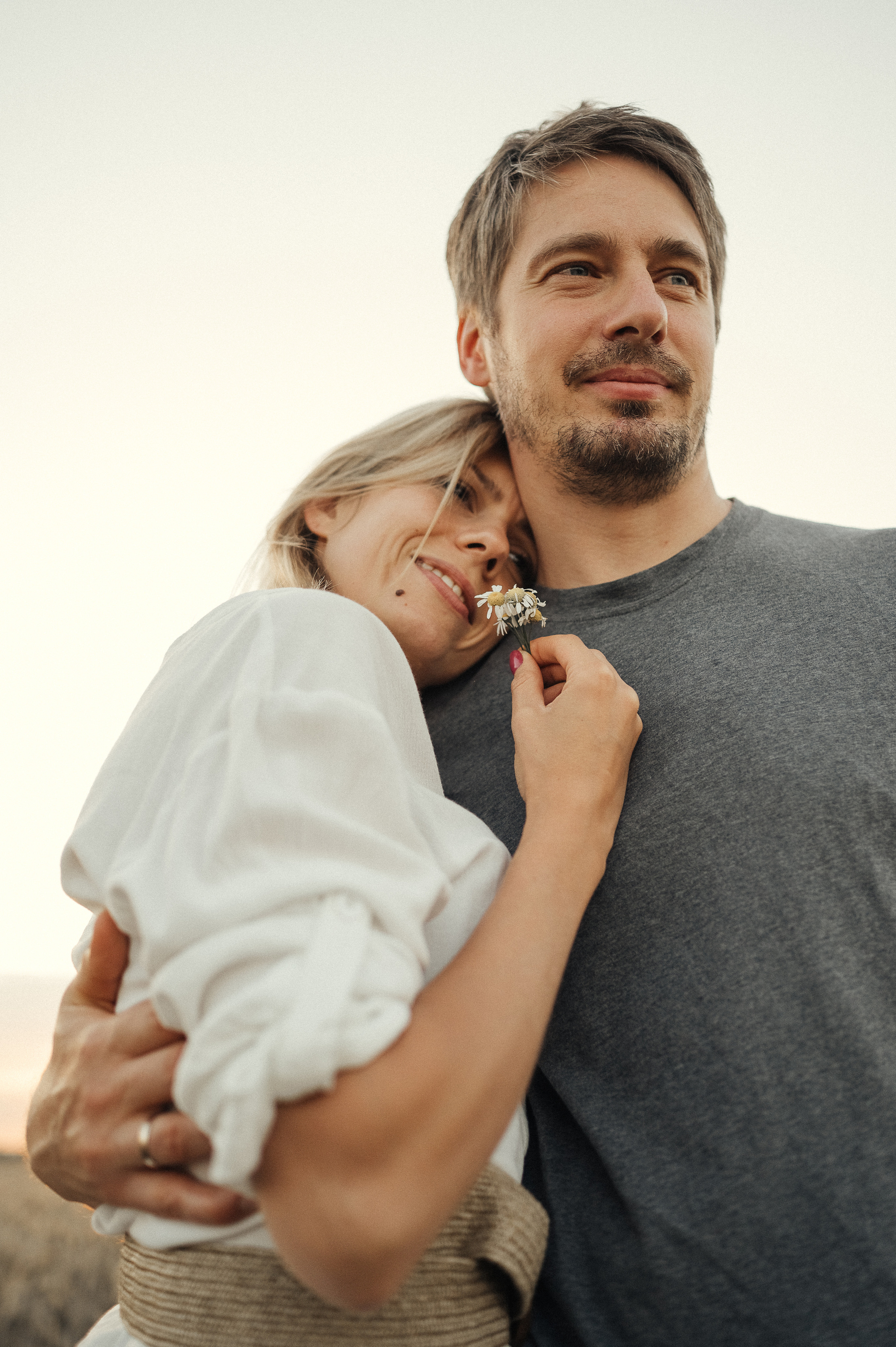 Семейная фотосессия в поле, пшеница. Фотограф и видеограф в Санкт-Петербурге Полина Янушко. Съёмка родов
