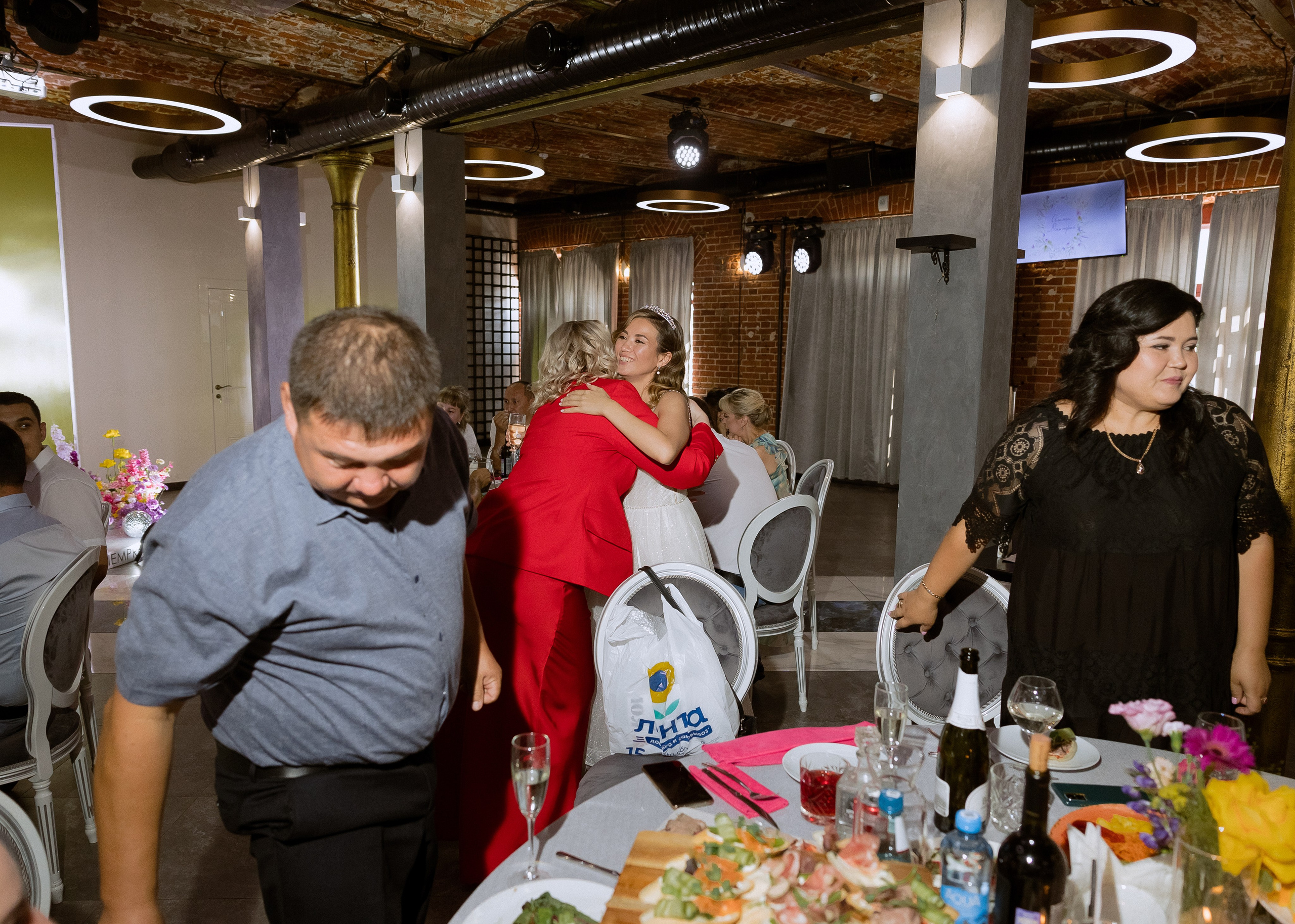 Дмитрий и Алита. Фотограф Эмиль Исякаев