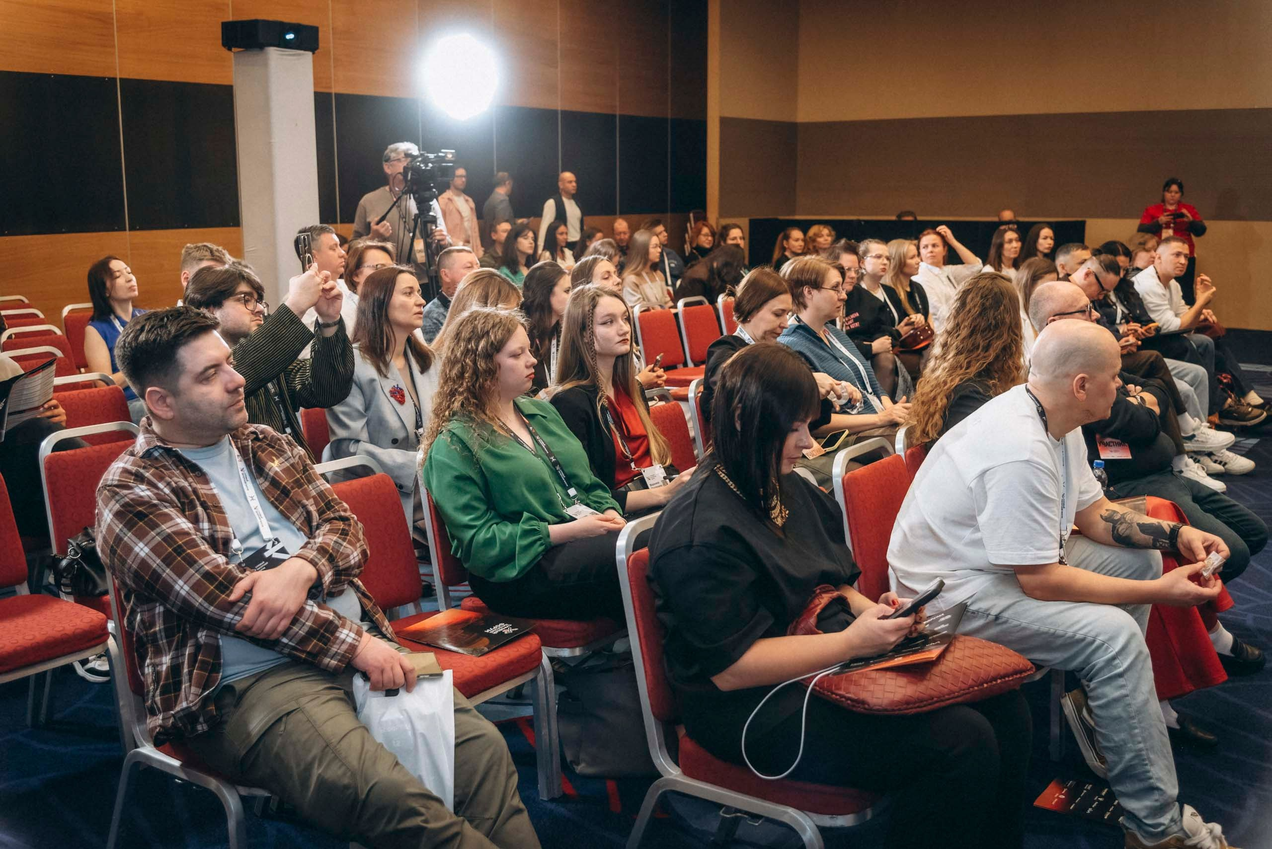 Форум в «Космосе» СПБ. Свадебный фотограф Андрей Рижский. Санкт-Петербург