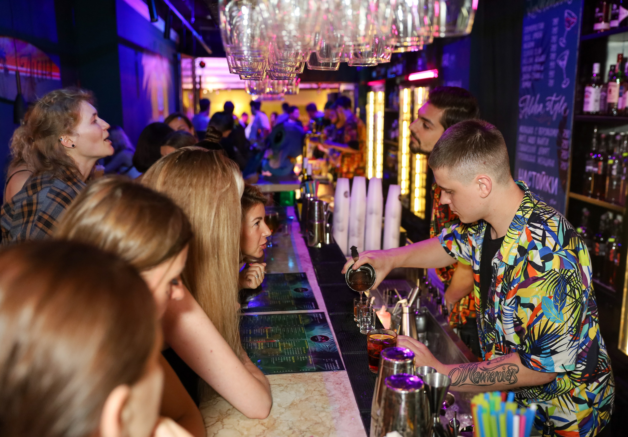 Вечеринки ALOHA BAR. Фотограф мероприятий Ирина Каширина