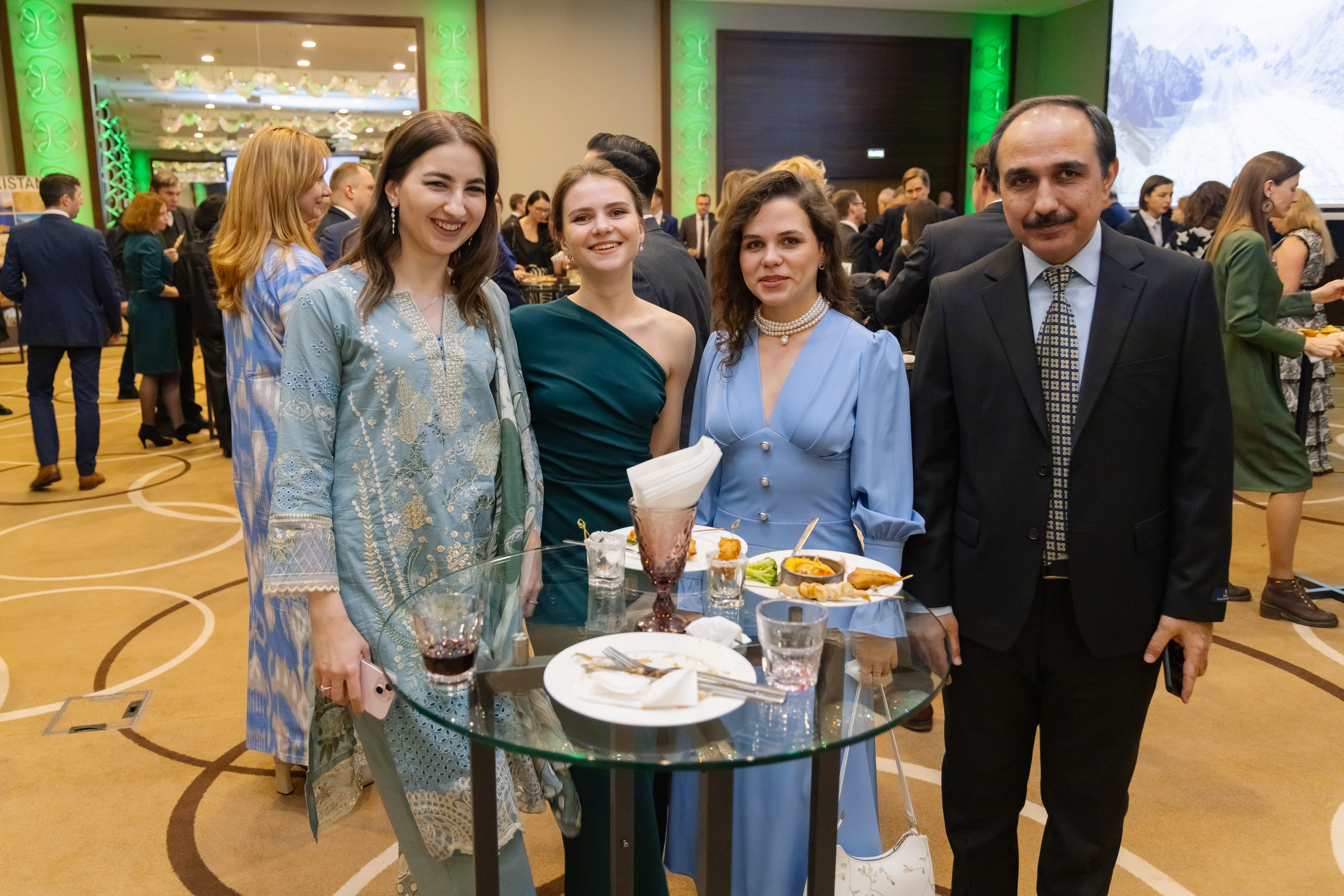 Фотосъемка делегации Пакистана в Беларуси в отеле Марриотт. Свадебный фотограф в Минске/Беларуси Сергей Спиридонов