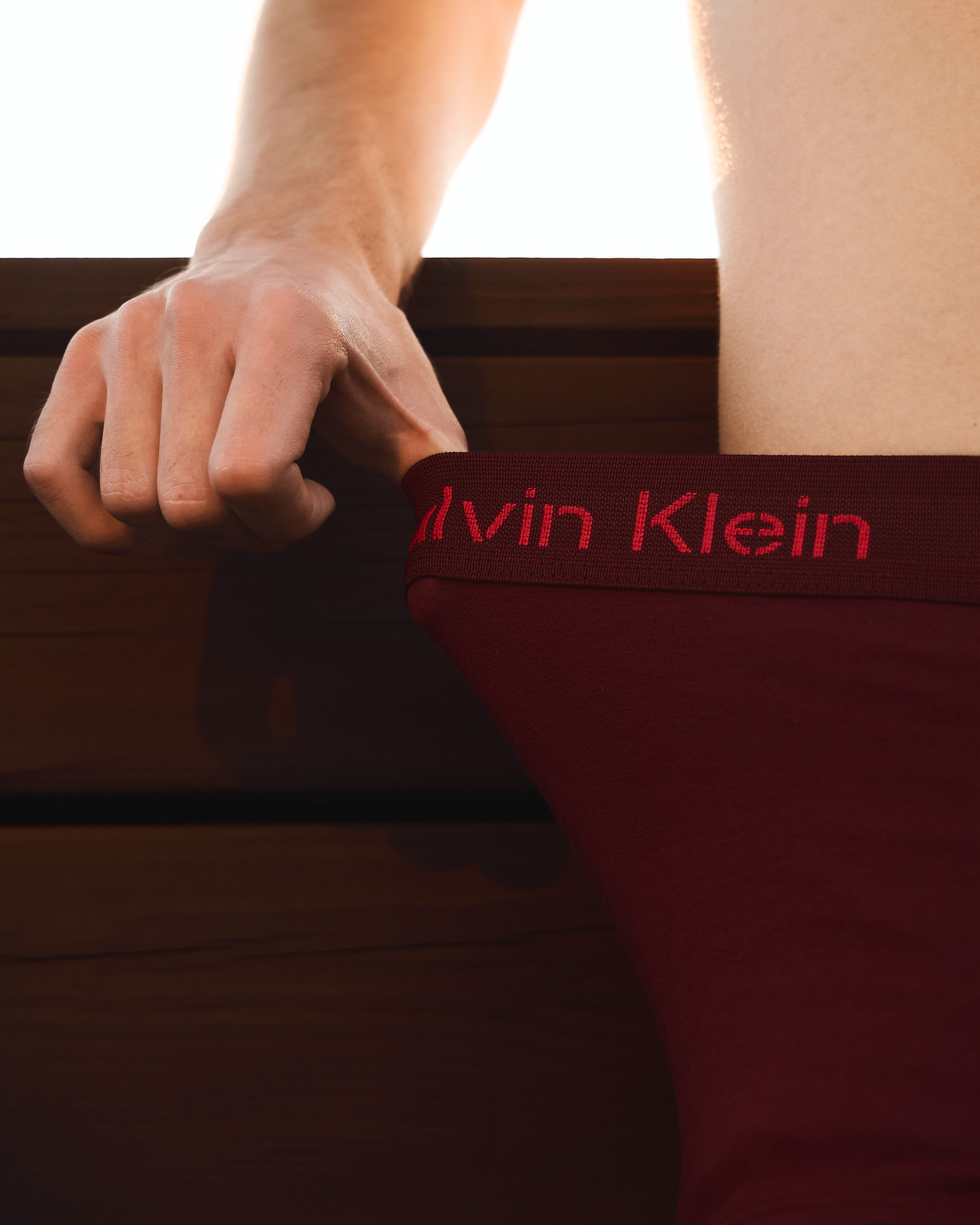 Сьемка для магазина Calvin Klein. Фэшн-фотография и портреты в Владивостоке. Превращаю съёмку в повествование — создаю образы с сюжетом, которые остаются в памяти