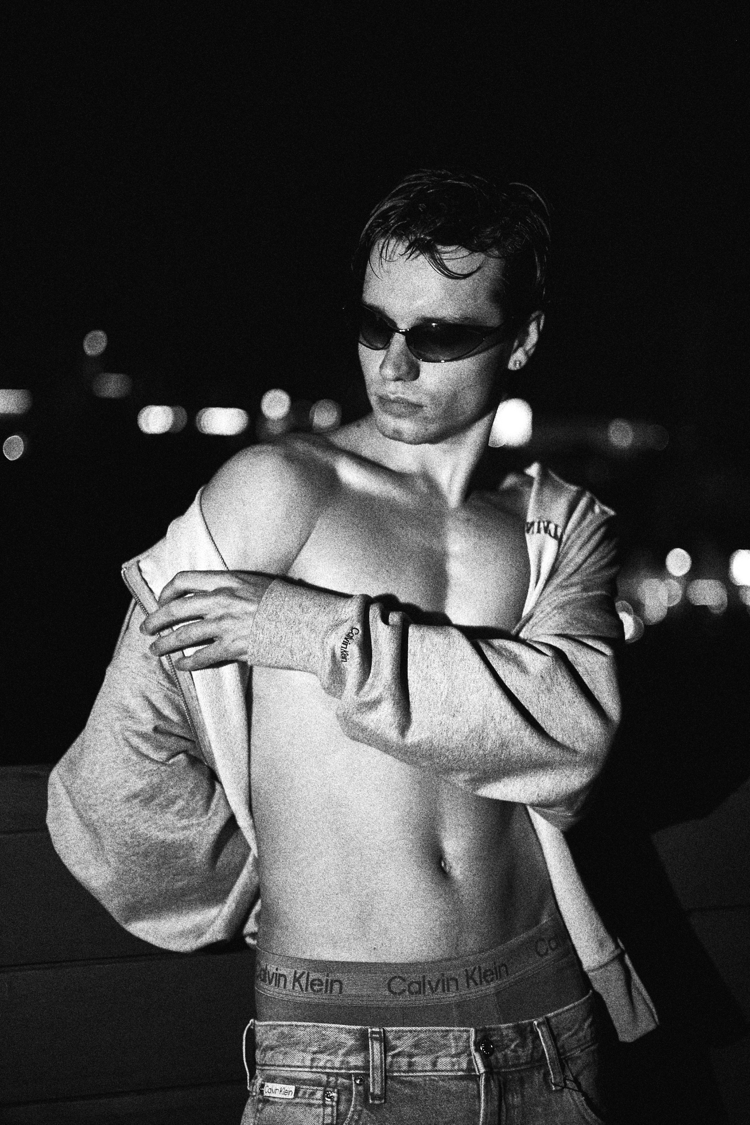 Сьемка для магазина Calvin Klein. Фэшн-фотография и портреты в Владивостоке. Превращаю съёмку в повествование — создаю образы с сюжетом, которые остаются в памяти