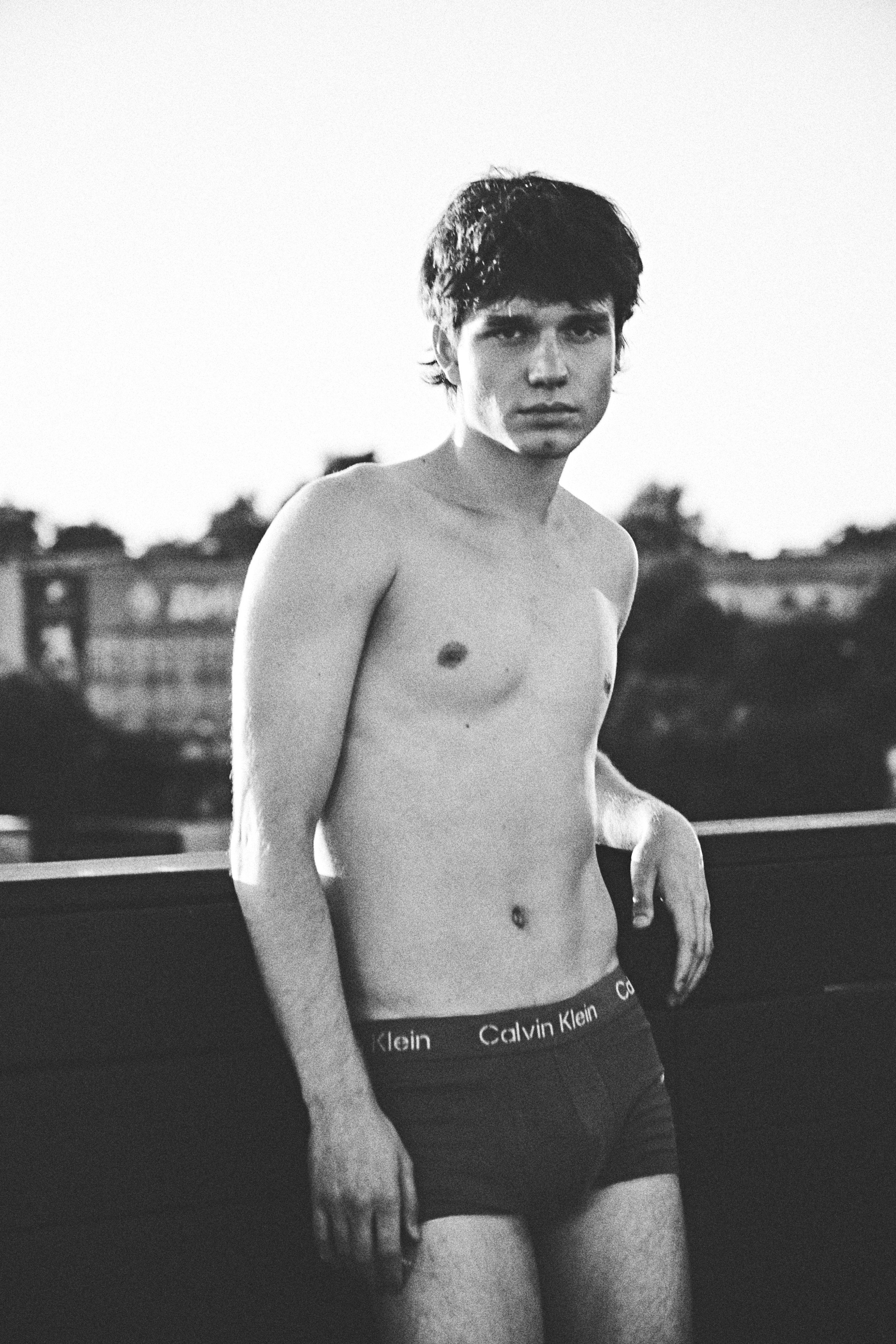 Сьемка для магазина Calvin Klein. Фэшн-фотография и портреты в Владивостоке. Превращаю съёмку в повествование — создаю образы с сюжетом, которые остаются в памяти