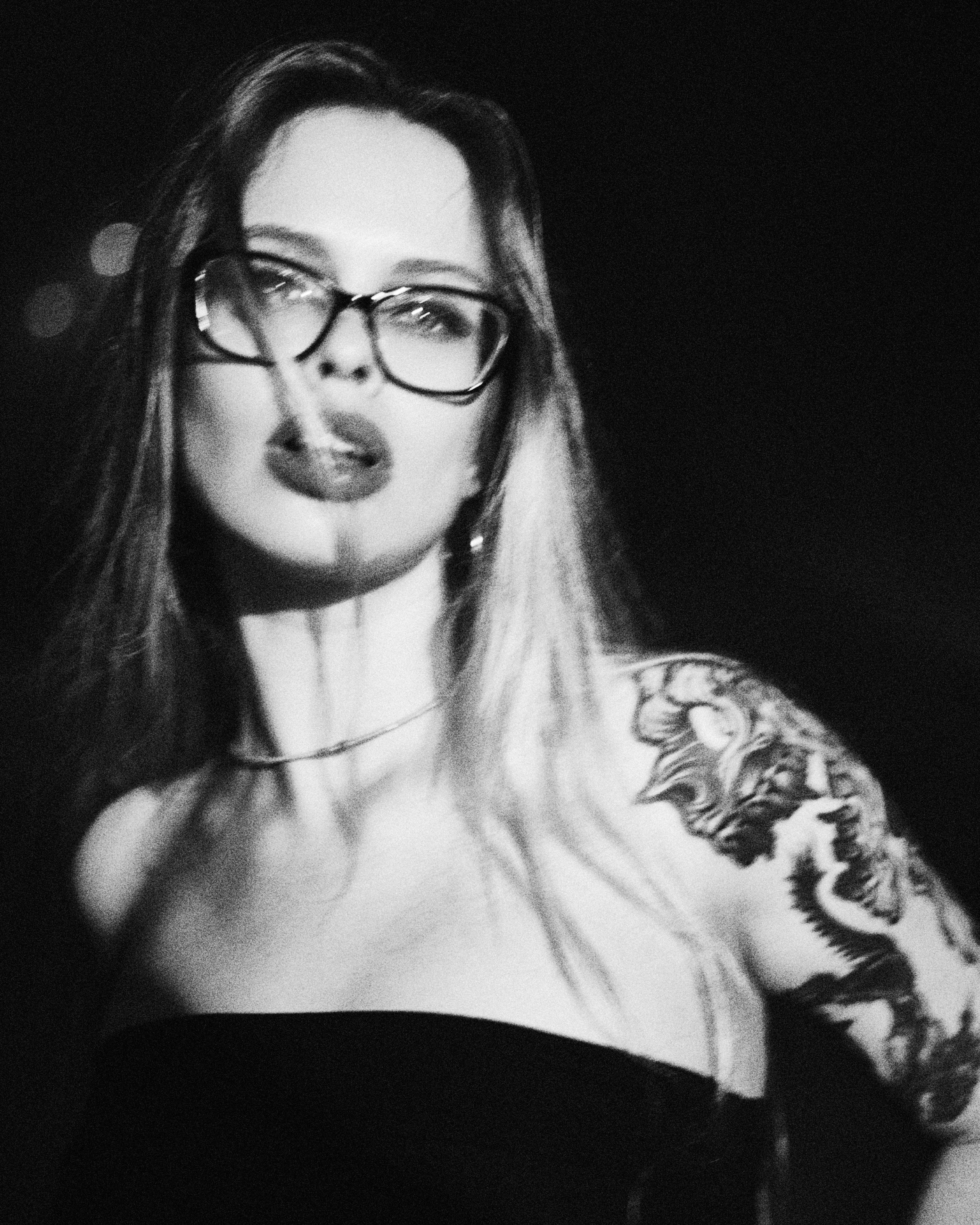 Olya street. Фэшн-фотография и портреты в Владивостоке. Превращаю съёмку в повествование — создаю образы с сюжетом, которые остаются в памяти