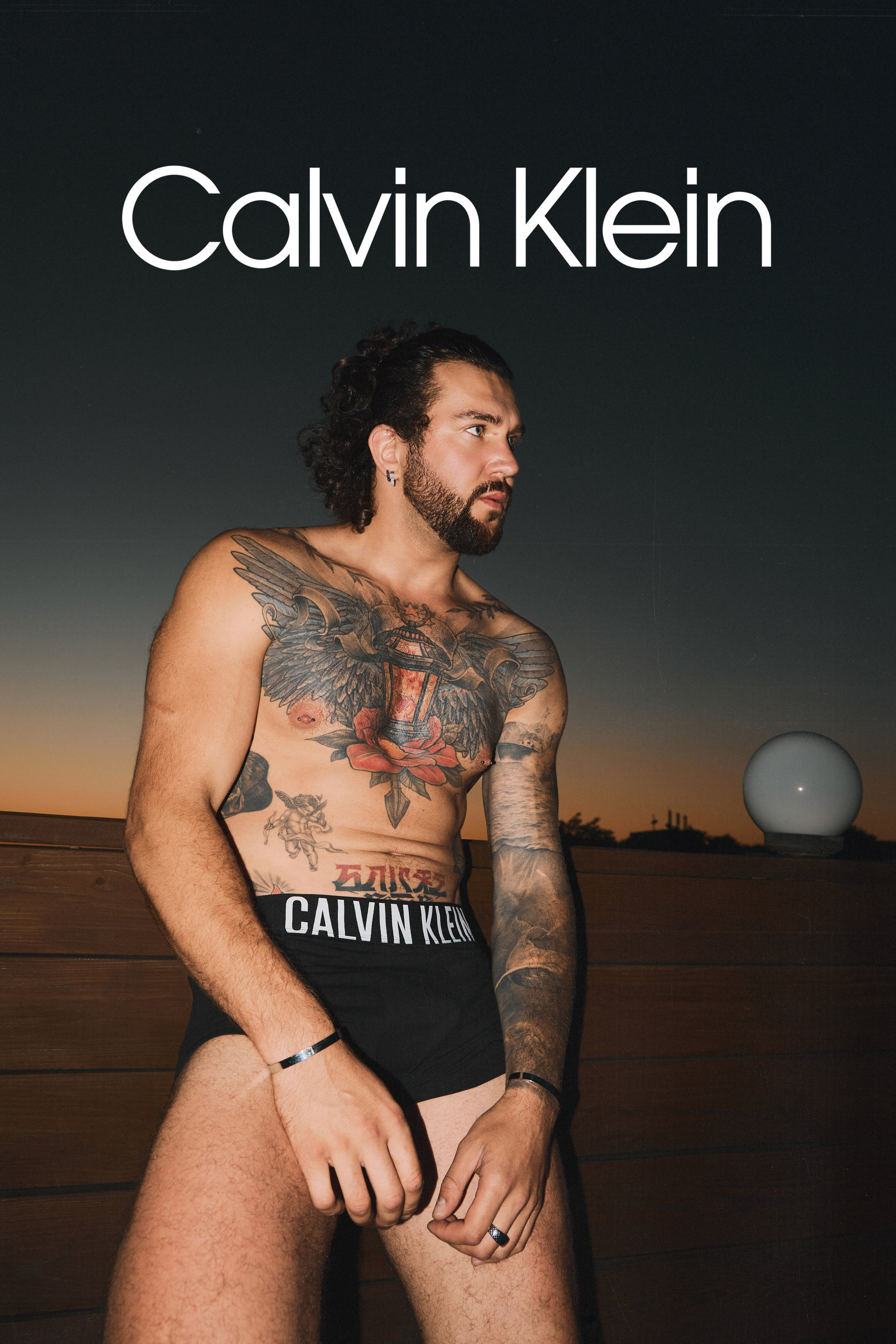 Сьемка для магазина Calvin Klein. Фэшн-фотография и портреты в Владивостоке. Превращаю съёмку в повествование — создаю образы с сюжетом, которые остаются в памяти