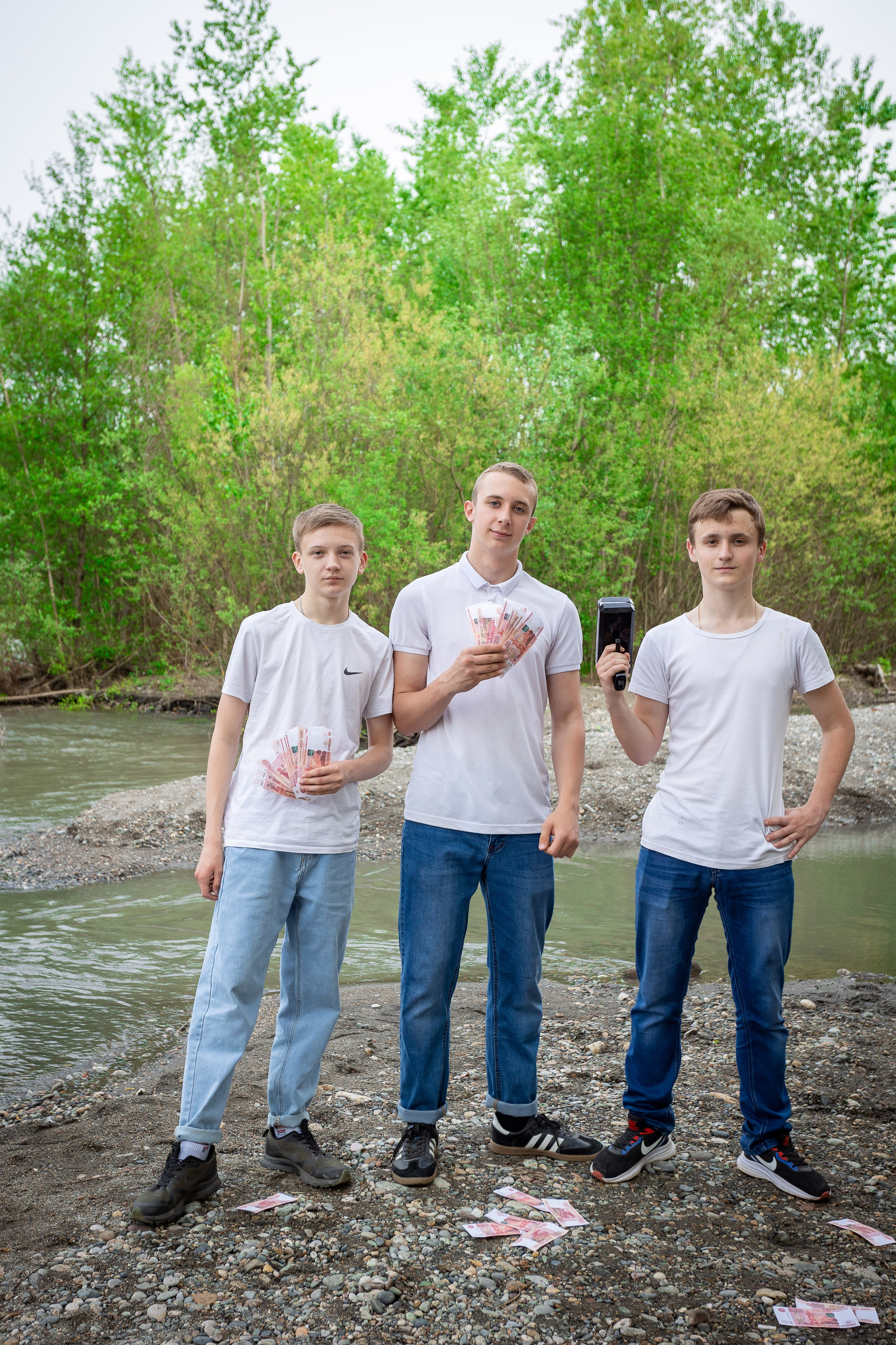 Уличная фотосессия на выпускной альбом. Выпускные альбомы Майкоп, Краснодар Елена Золотарева