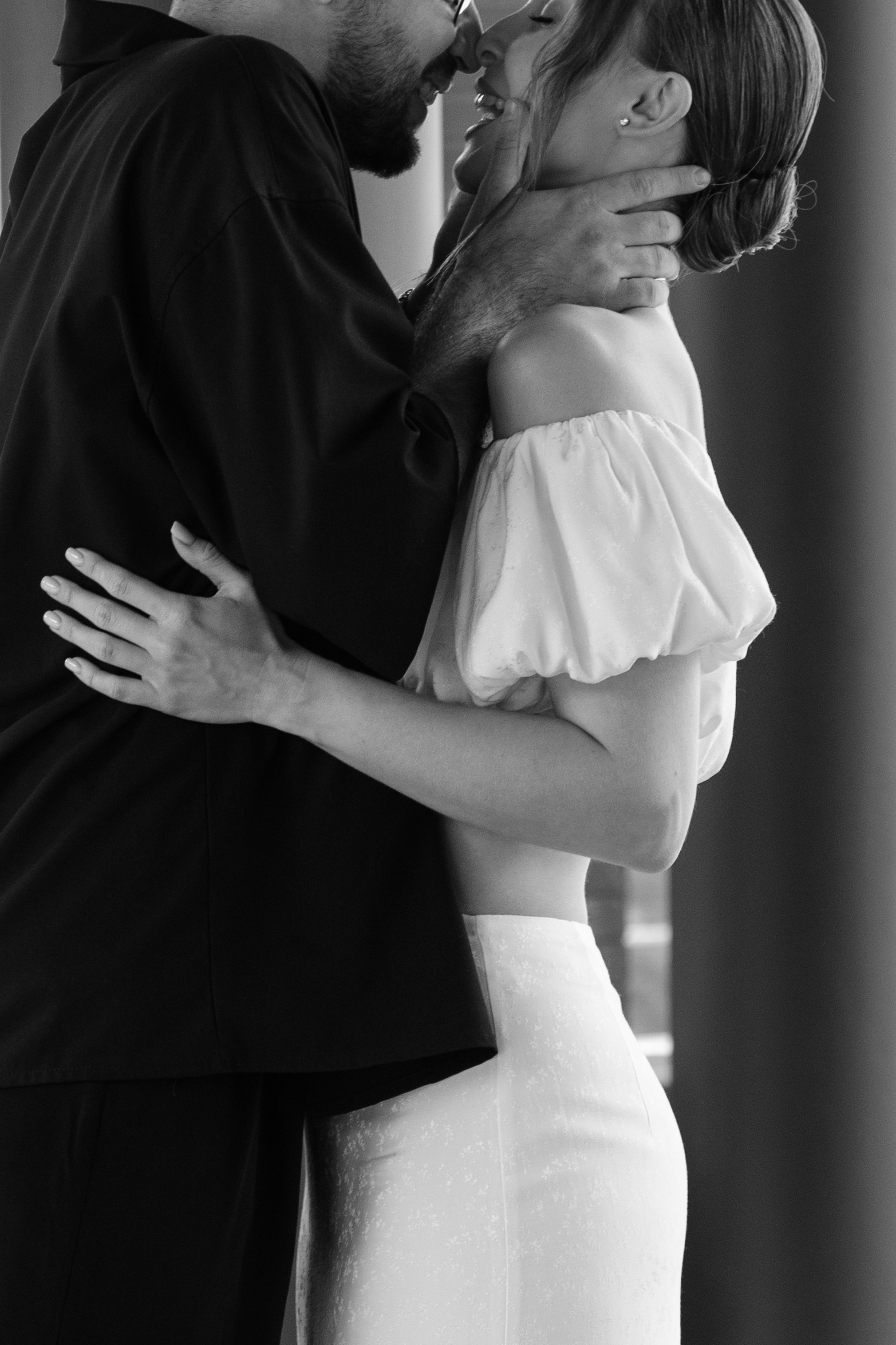 «комфорлабельно и эстетично». Свадебный фотограф Наташа Брифли