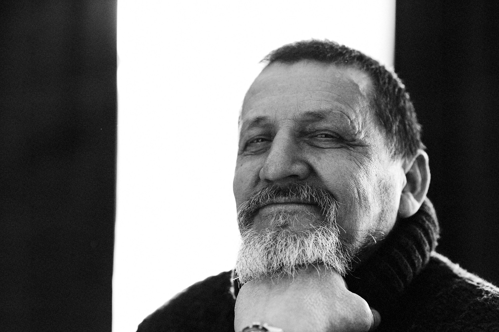 Фотосессия для папы в подарок: Мужской портрет в студии Тюмень. Портретный фотограф Тюмень Дарья Мустафина