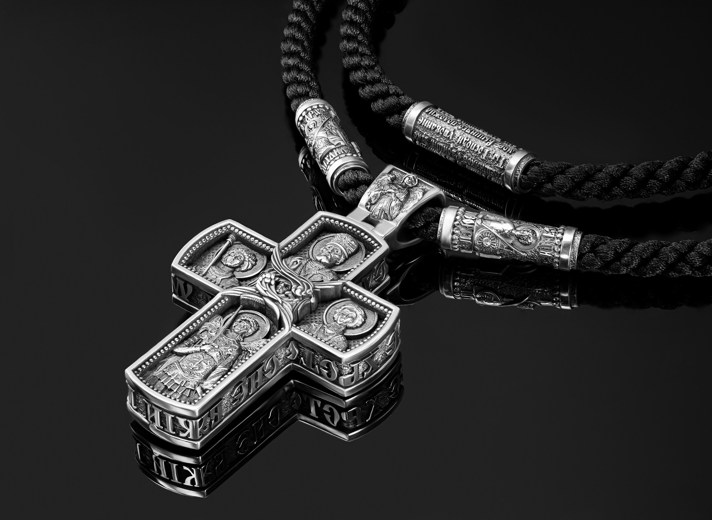 Рекламная эксклюзивная предметная фотосъёмка ювелирных изделий в Москве  тел +7 966-003-13-07. Высококачественная профессиональная рекламная фотосъёмка ювелирных украшений, драгоценных камней в Москве. Обучение, консультация