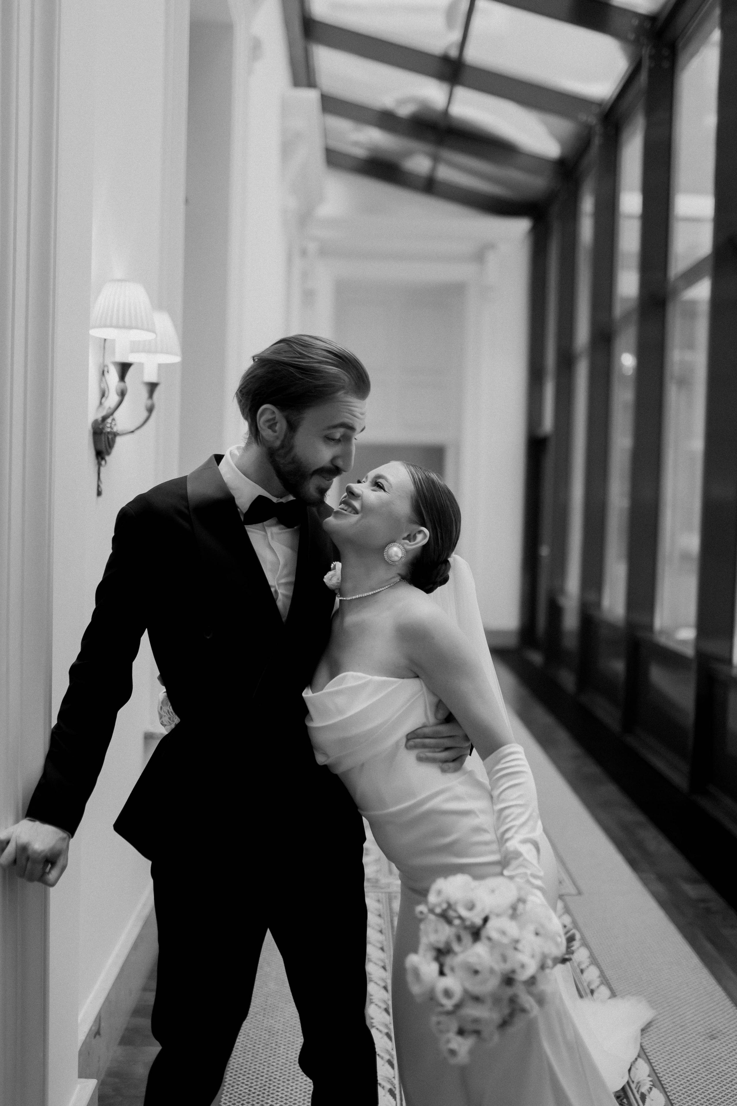 ···. Свадебный фотограф в Санкт-Петербурге Александра Чукавина