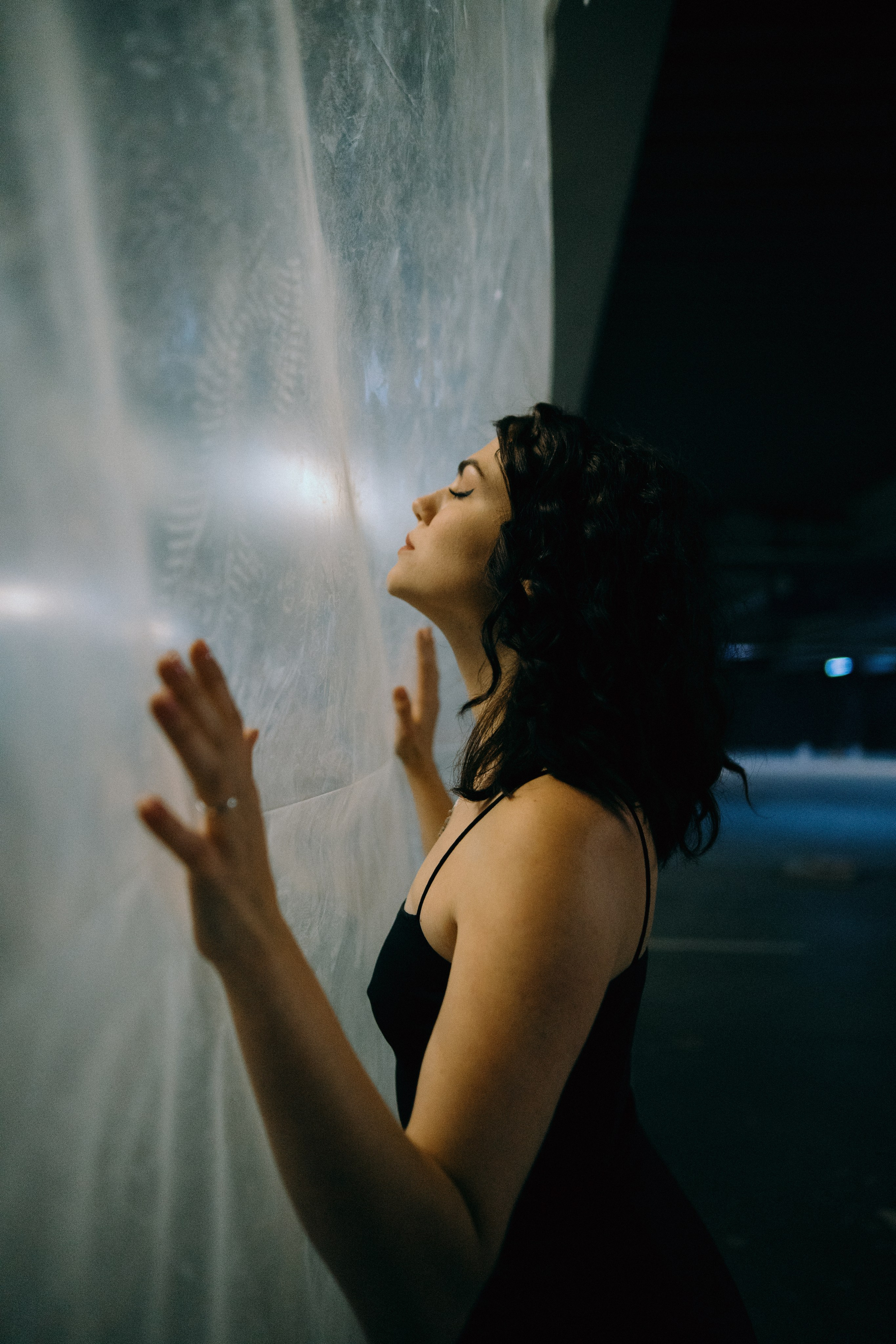 Влада стрит