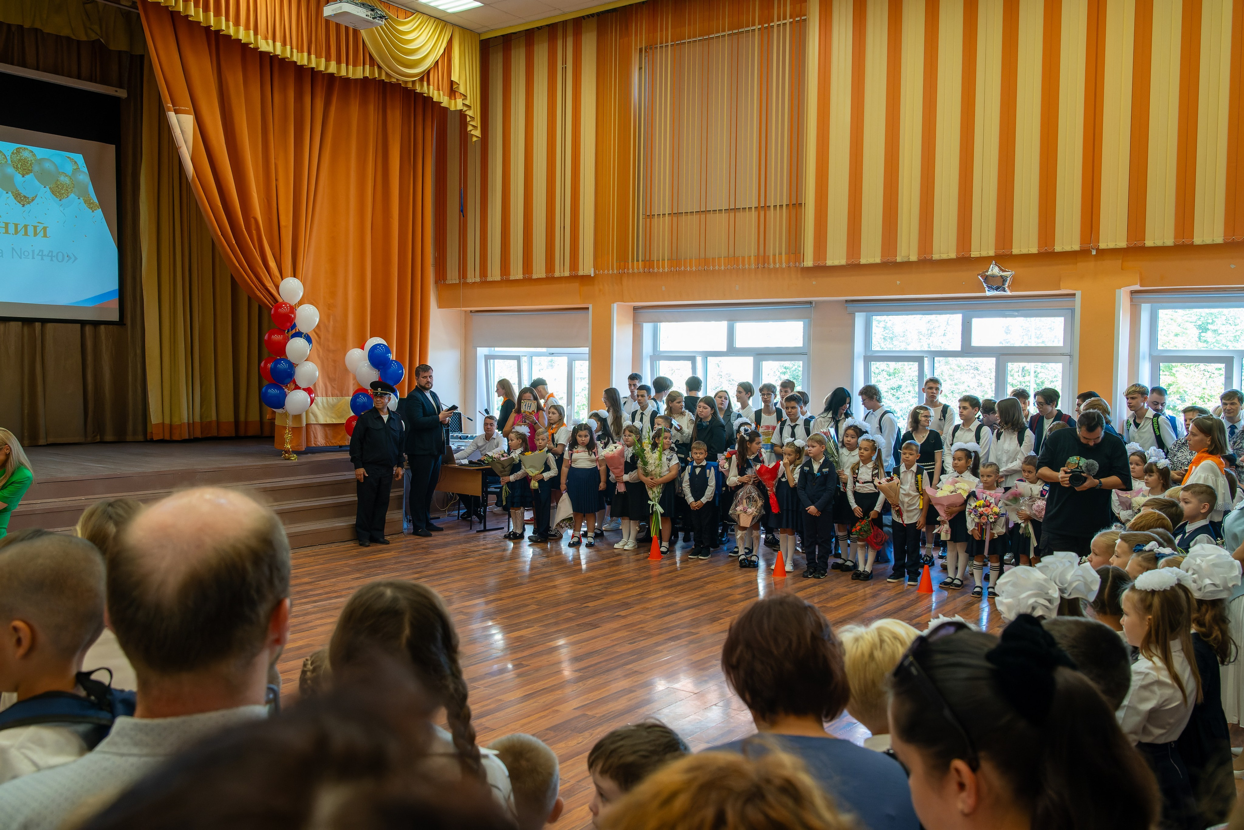 Последний звонок, выпускной в школе. «Студия DRONAVT`s» — видеосъёмка и фотография г. Москва