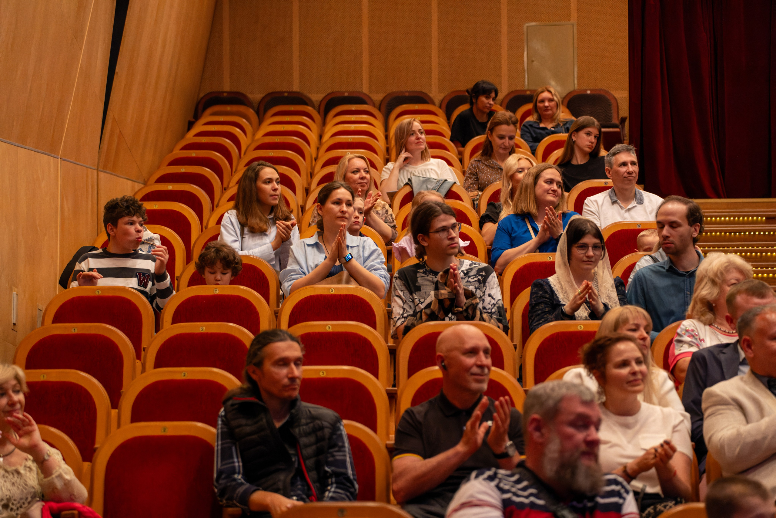 Съёмка благотворительного спектакля «Новая история деревянного мальчика». «Студия DRONAVT`s» — видеосъёмка и фотография г. Москва