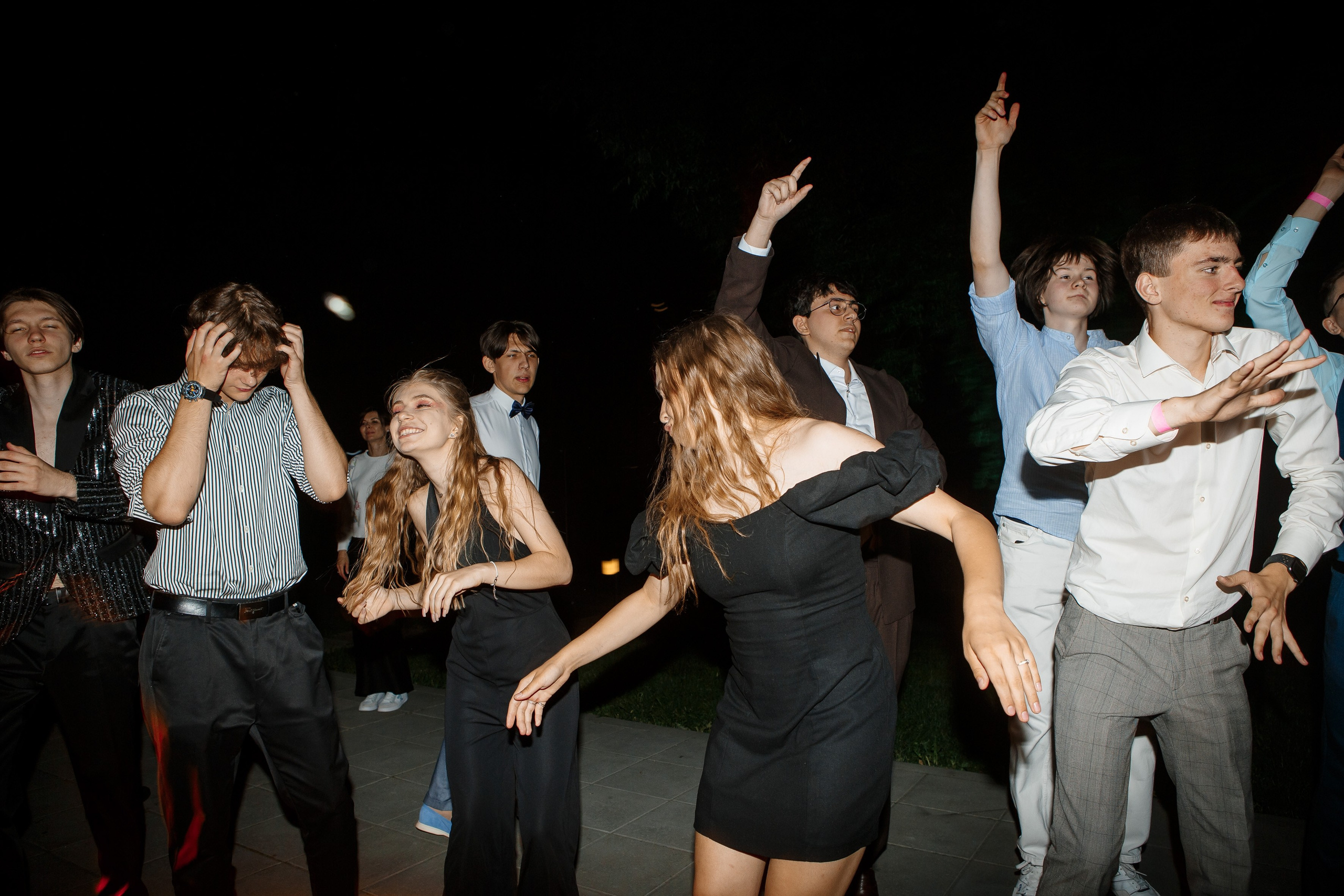 Выпускной Гимназия 12 2024 OpenHouse. Свадебный и портретный Фотограф в Липецке Дмитрий Котюков