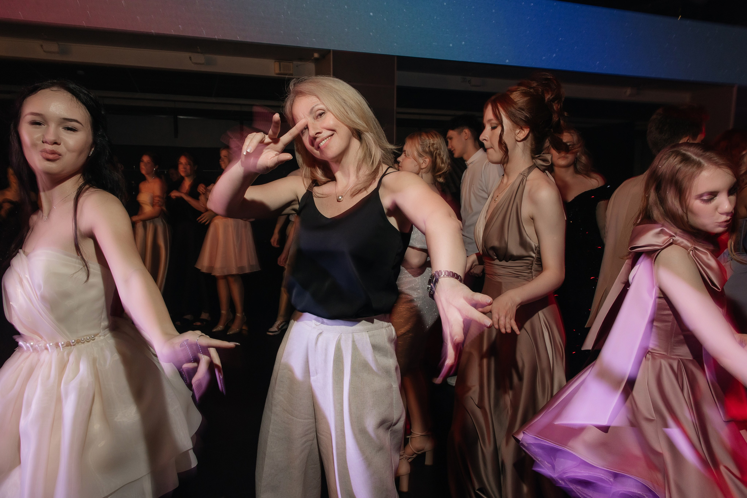 2025 Выпускной 91 школа. Свадебный и Репортажный фотограф Нижний Новгород Москва Ежов Иван