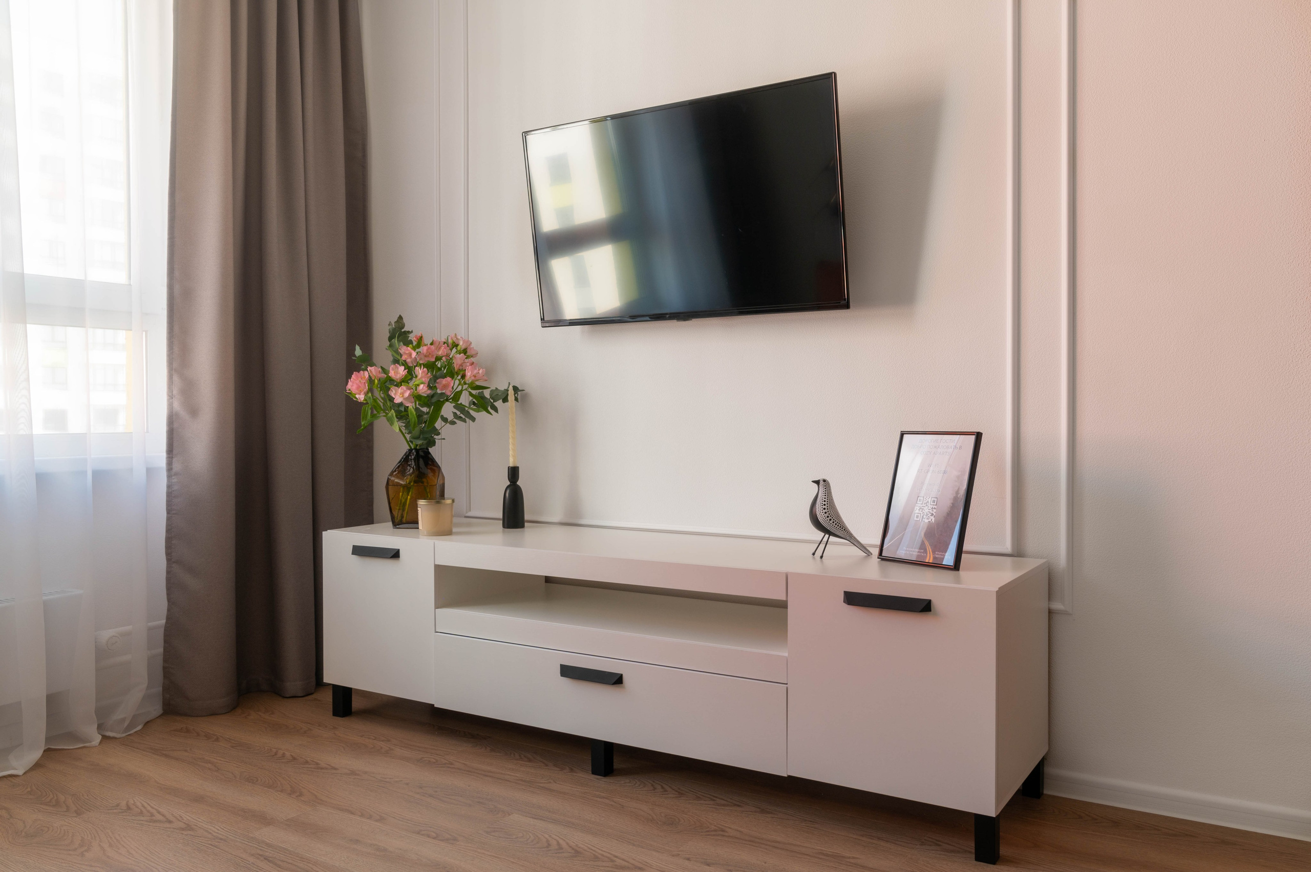 Съемка 1-к квартиры для посуточной аренды ЖК «Волга Парк». Интерьерный фотограф в Ярославле. Вероника Лазыкина