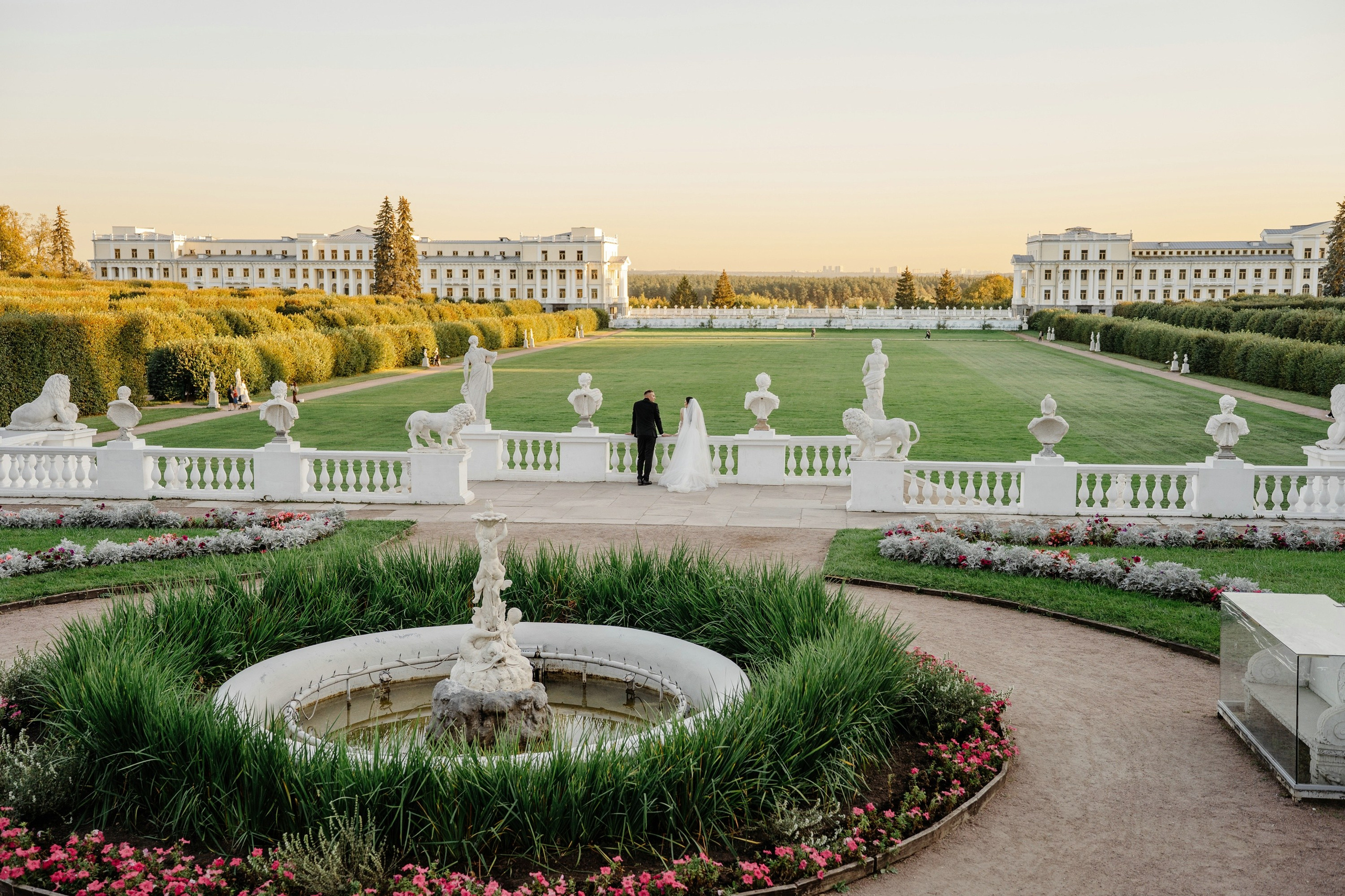 Свадьба в усадьбе Архангельское. Свадебный и семейный фотограф в Москве Светлана Зоткина