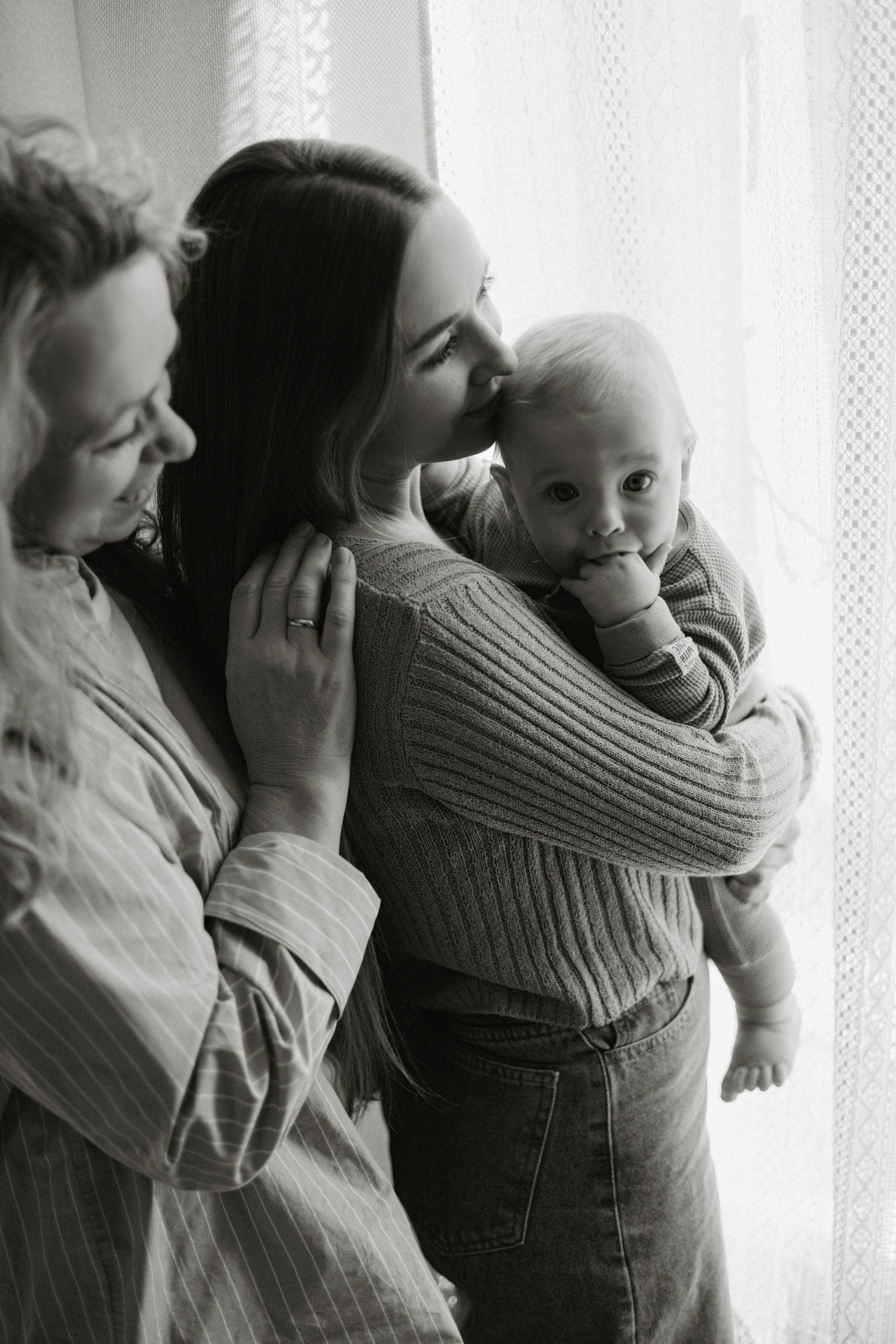 Тимоша с мамой и бабушкой. Фотограф в Кемерово Миллер Анна