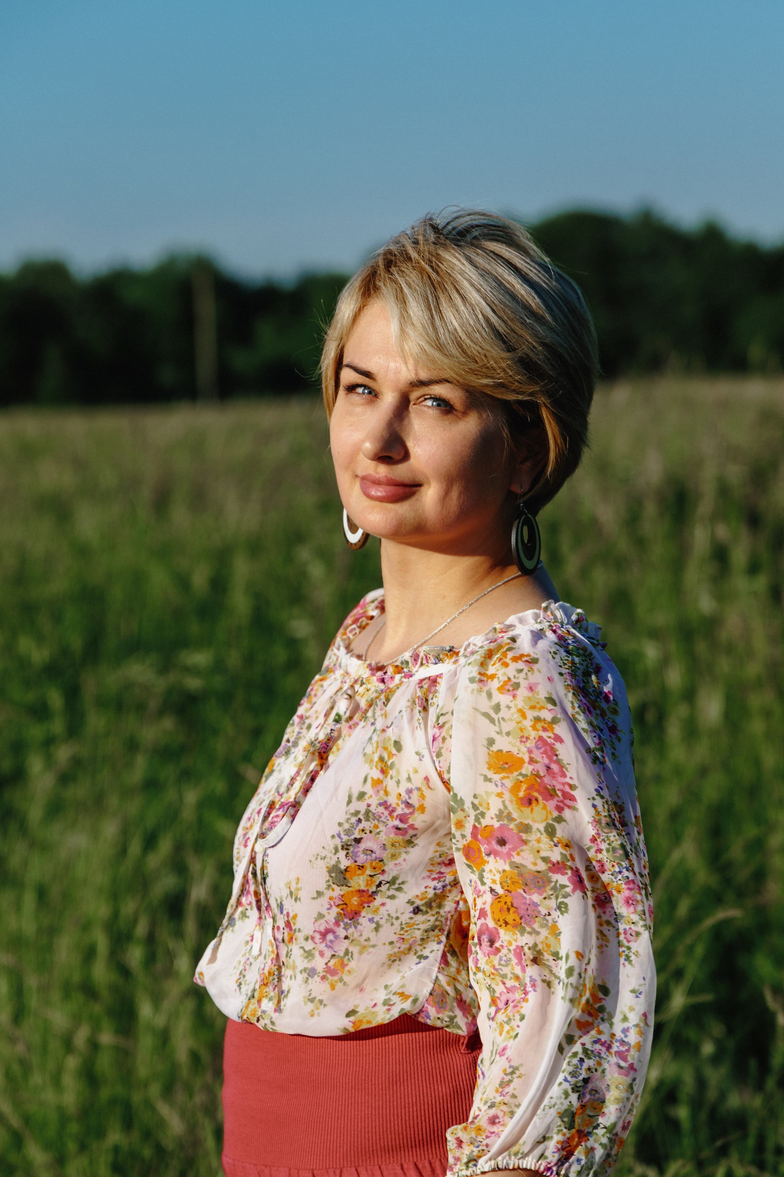 С Татьяной на прогулке. Свадебный и семейный фотограф в г. Волхов Алексей Кочерыжкин