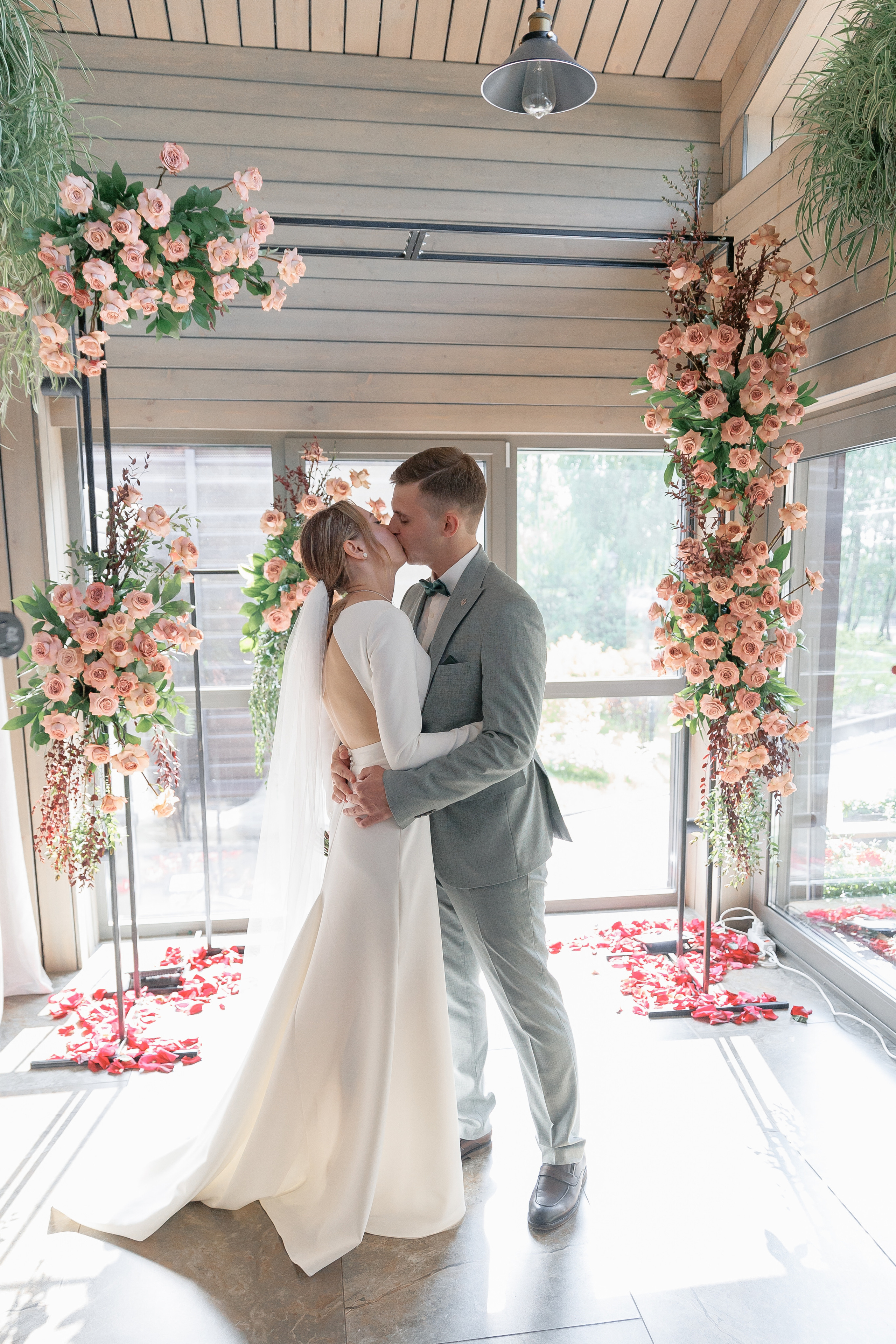 Анонс свадебных фотографий Никиты и Кристины. Свадебный фотограф Домодедово Москва Катерина Алехина