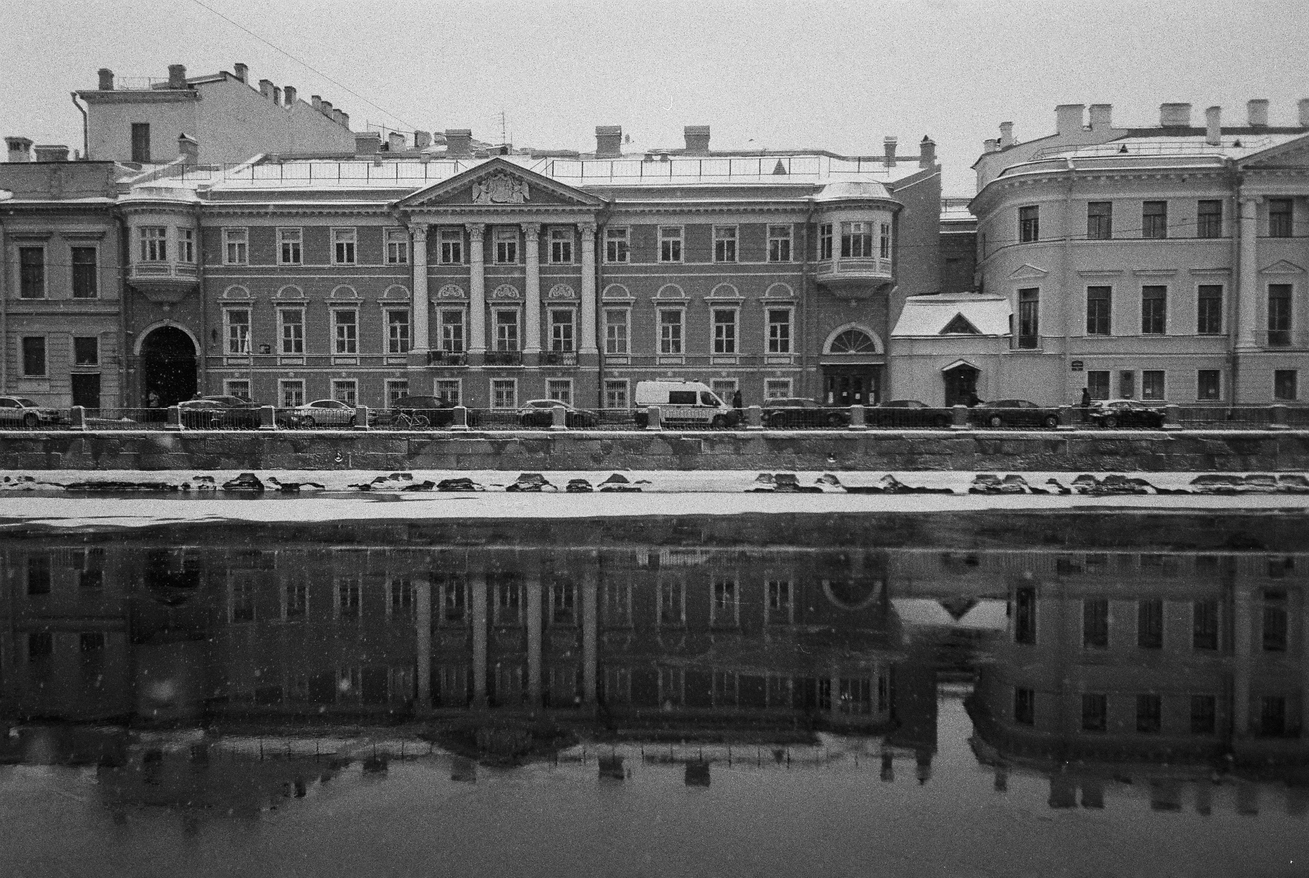 Фотографии черно-белые. Свадебный и семейный пленочный фотограф в Петербурге Истомина Ирина