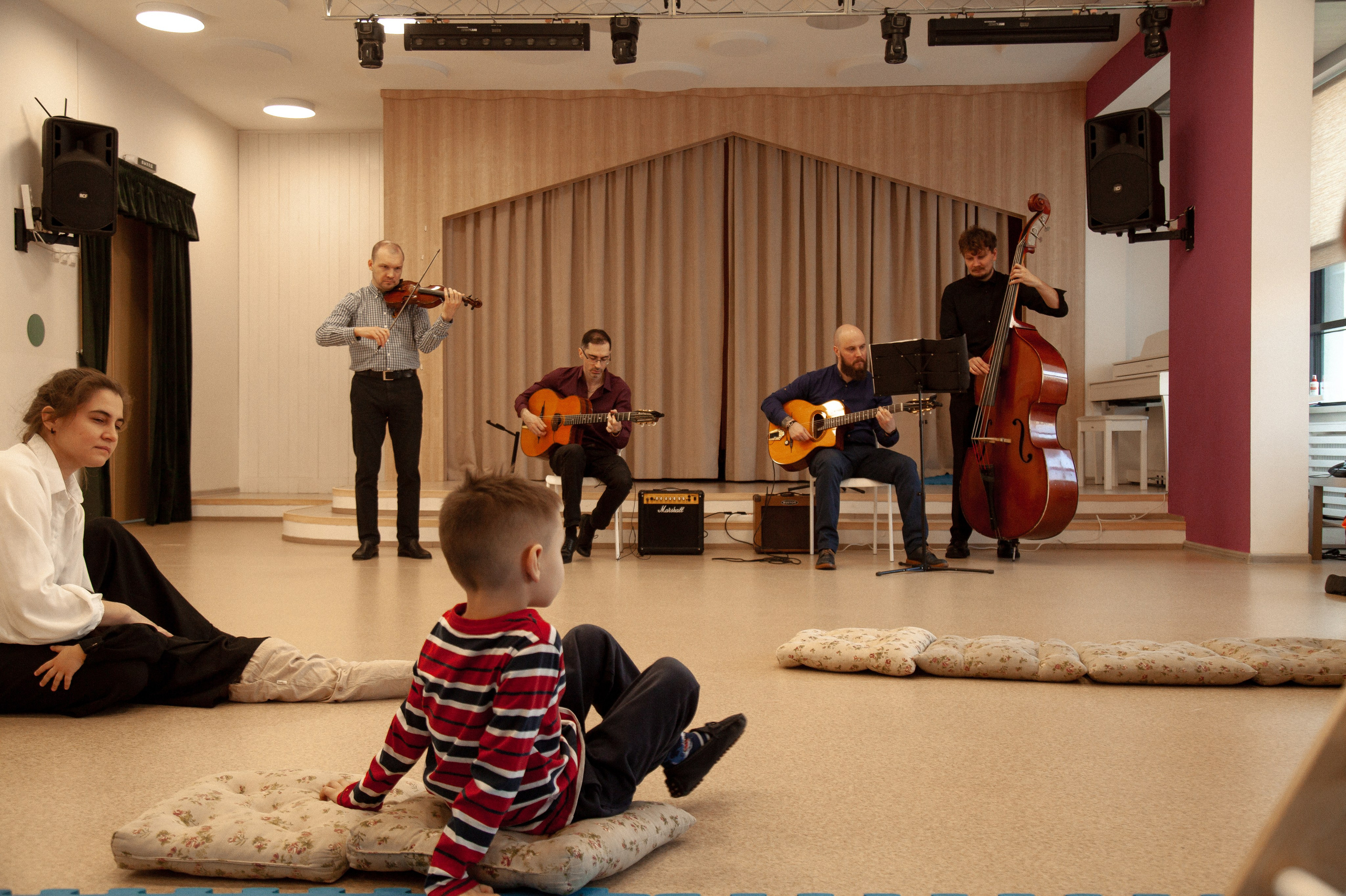 Детский концерт. Джаз-бэнд «МанушМануш». Золотые Бусины. 22.02.2025. Профессиональное фото в Казани: от идеи до результата. Фотограф Яна Мур