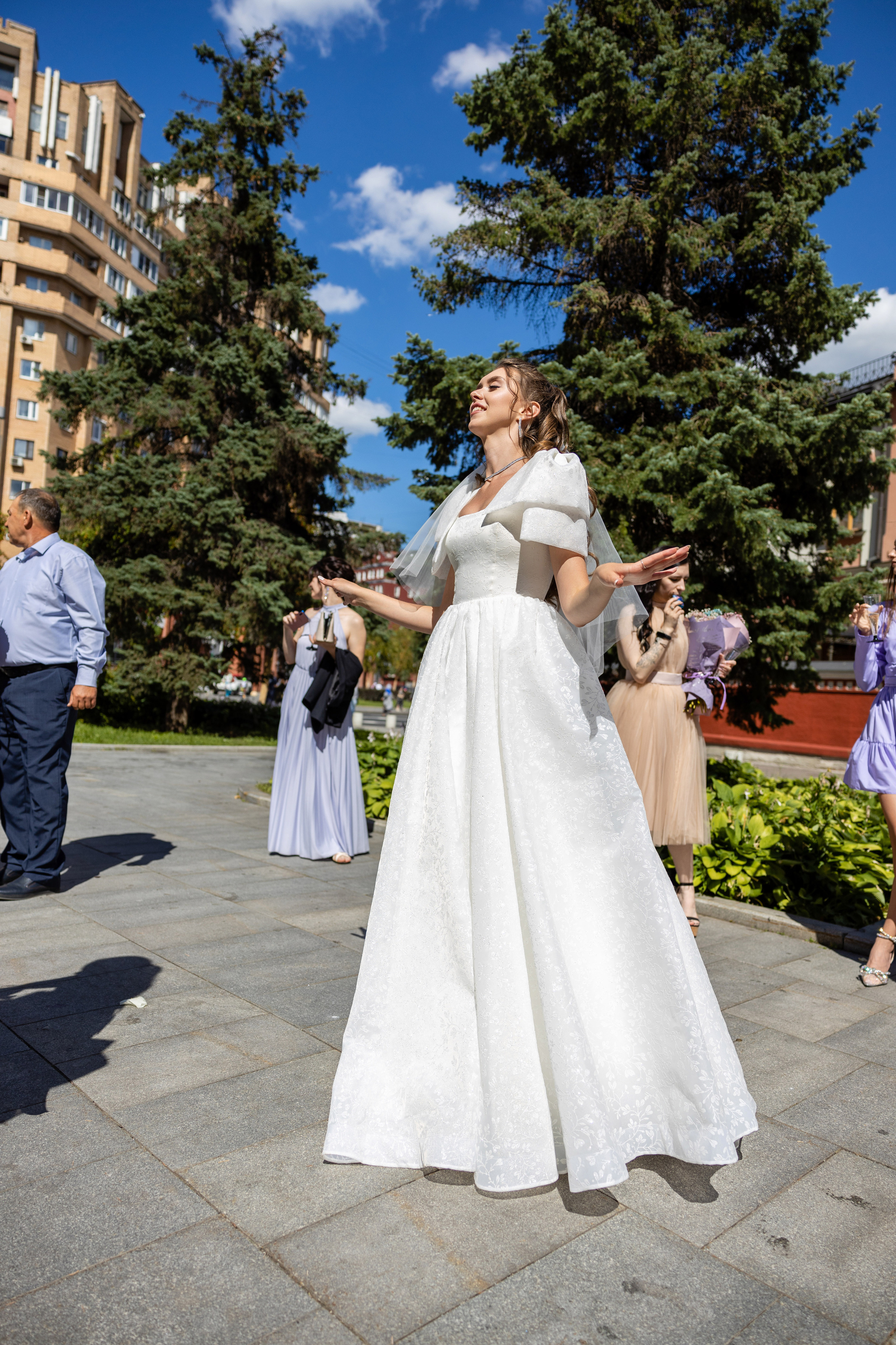 Виктория и Роман. Таганский ЗАГС. Репортажный и студийный фотограф в Москве — Софи