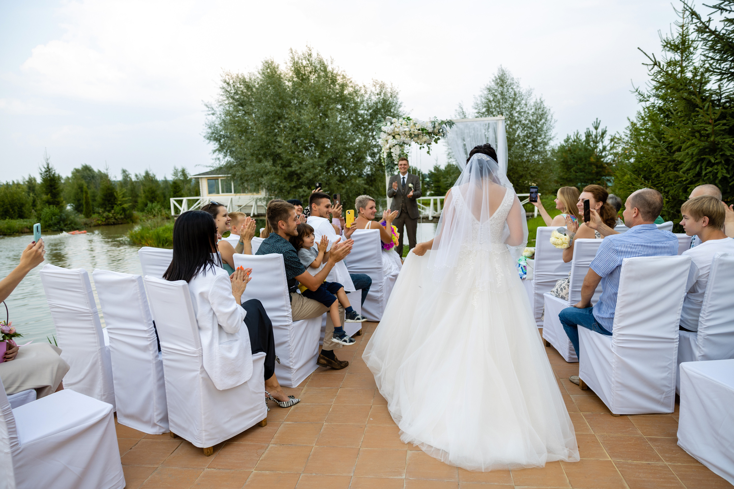 Празднование свадьбы в X-land парке. Репортажный и студийный фотограф в Москве — Софи