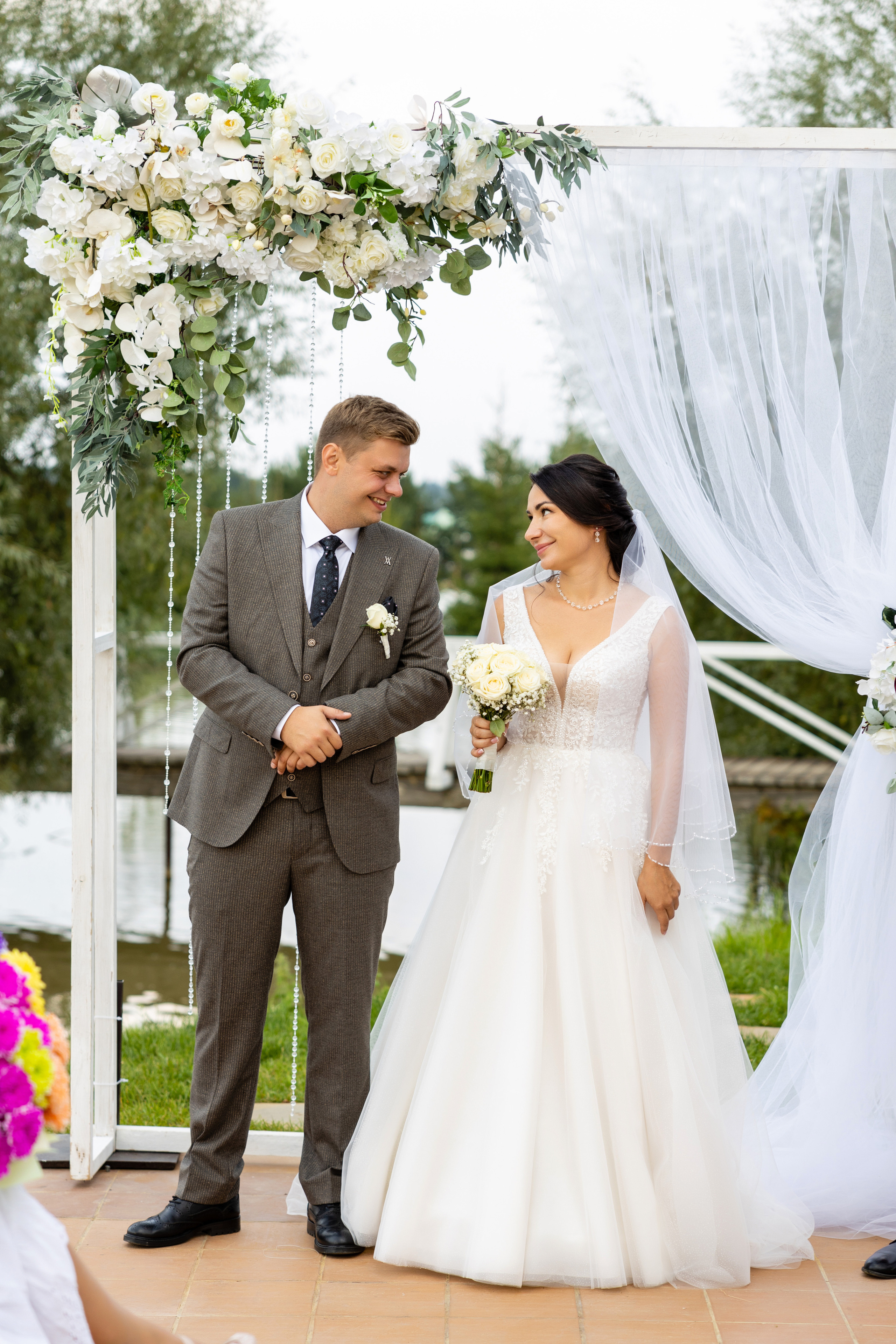 Празднование свадьбы в X-land парке. Репортажный и студийный фотограф в Москве — Софи