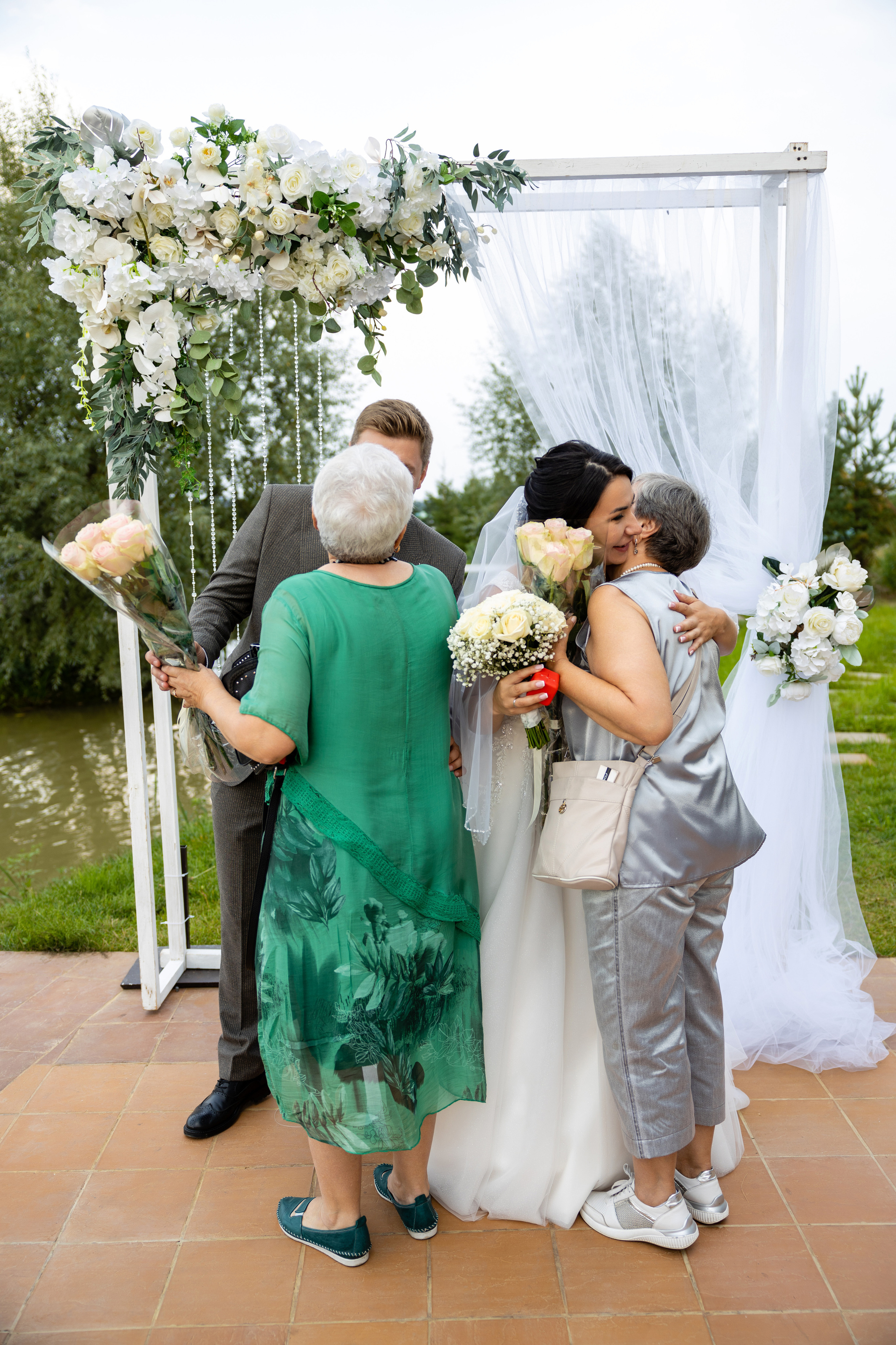 Празднование свадьбы в X-land парке. Репортажный и студийный фотограф в Москве — Софи