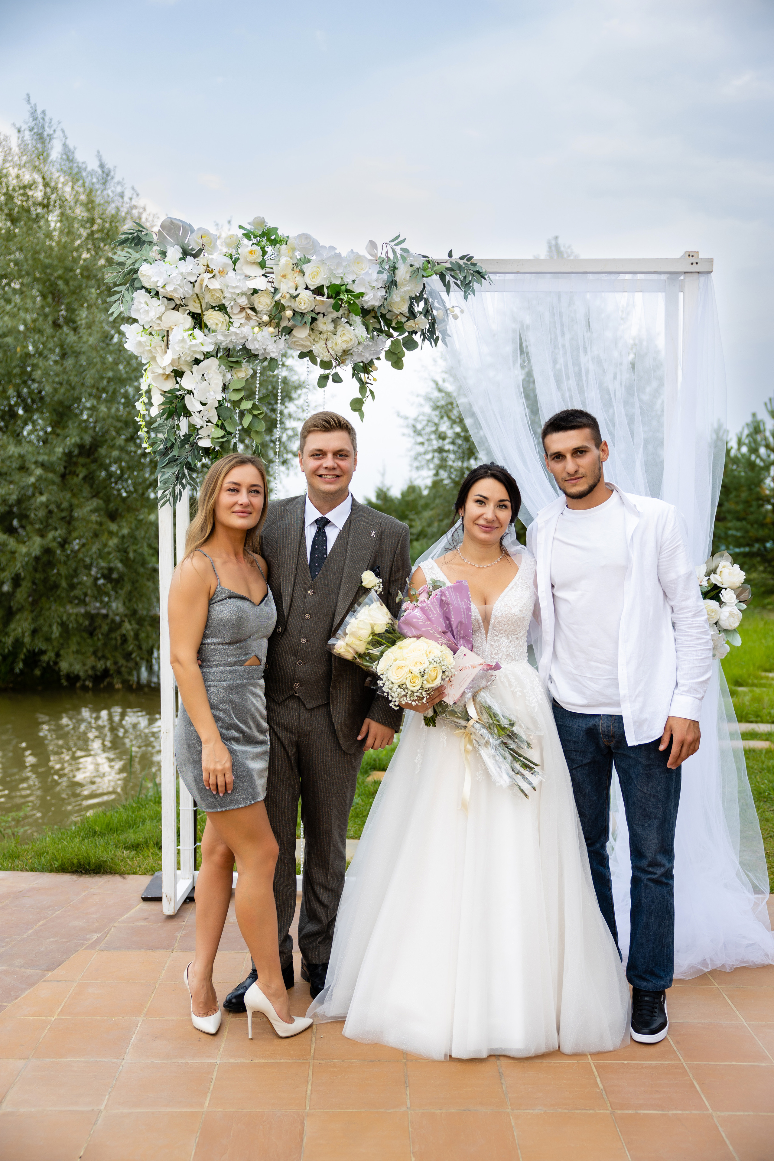 Празднование свадьбы в X-land парке. Репортажный и студийный фотограф в Москве — Софи